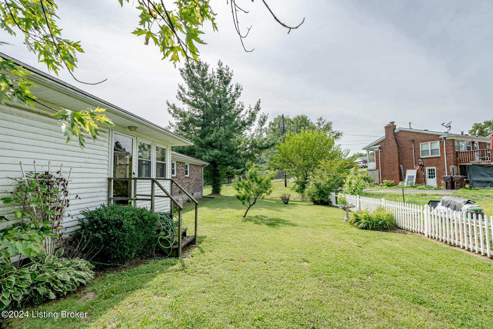 226 Shadyview Dr