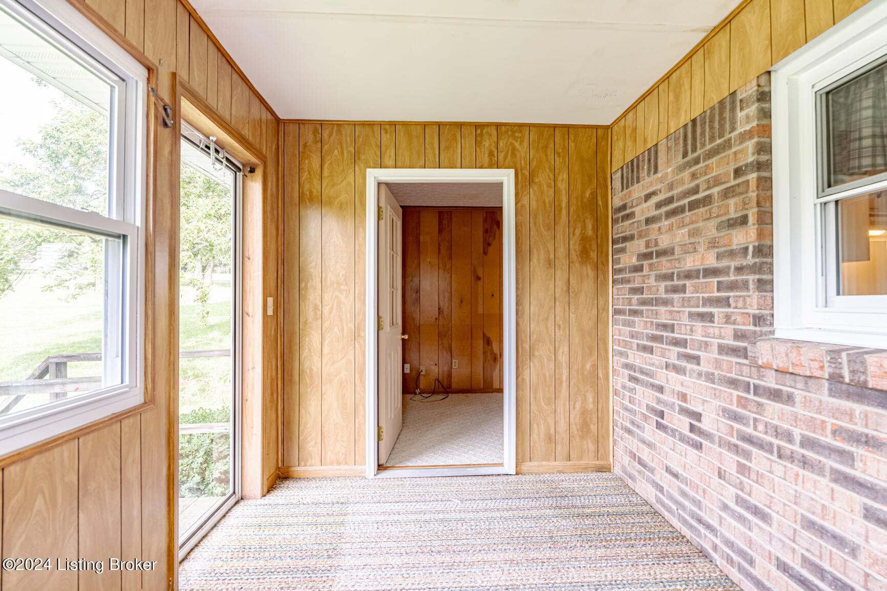 226 Shadyview Dr