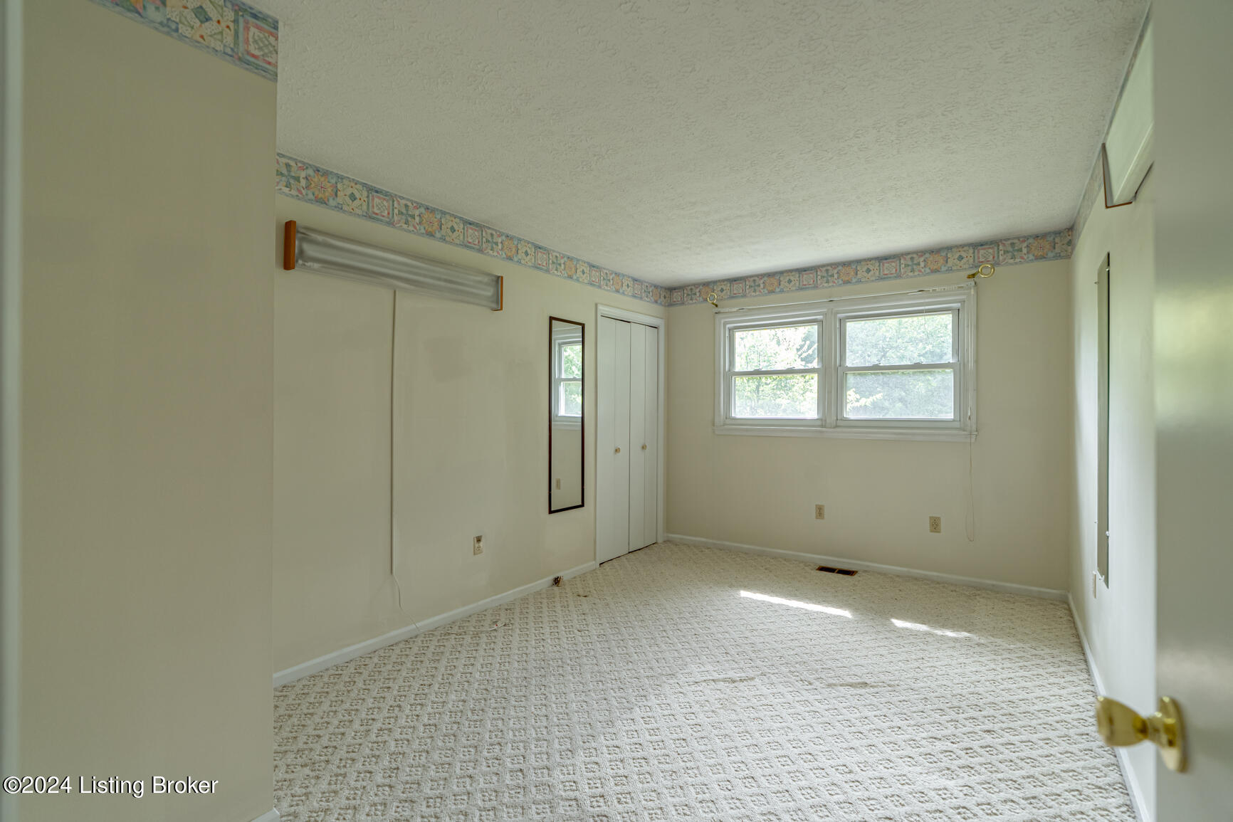 226 Shadyview Dr