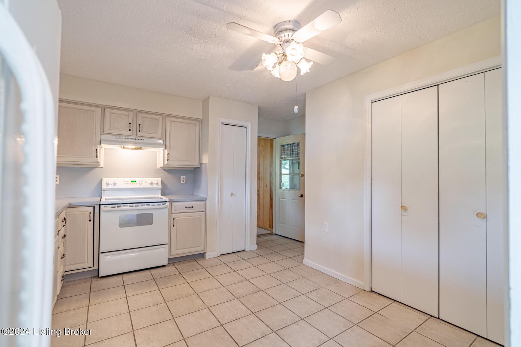 226 Shadyview Dr