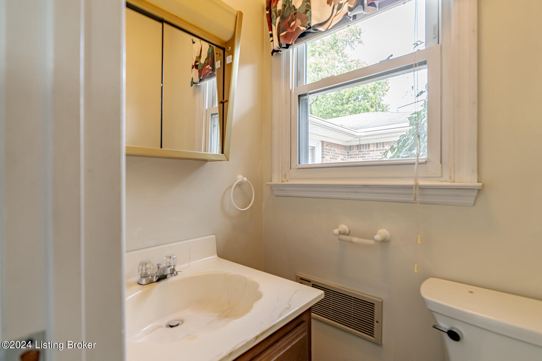 226 Shadyview Dr