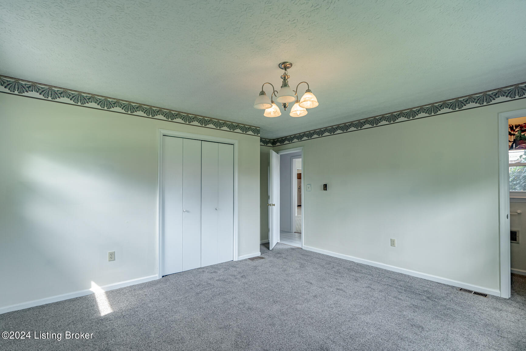 226 Shadyview Dr