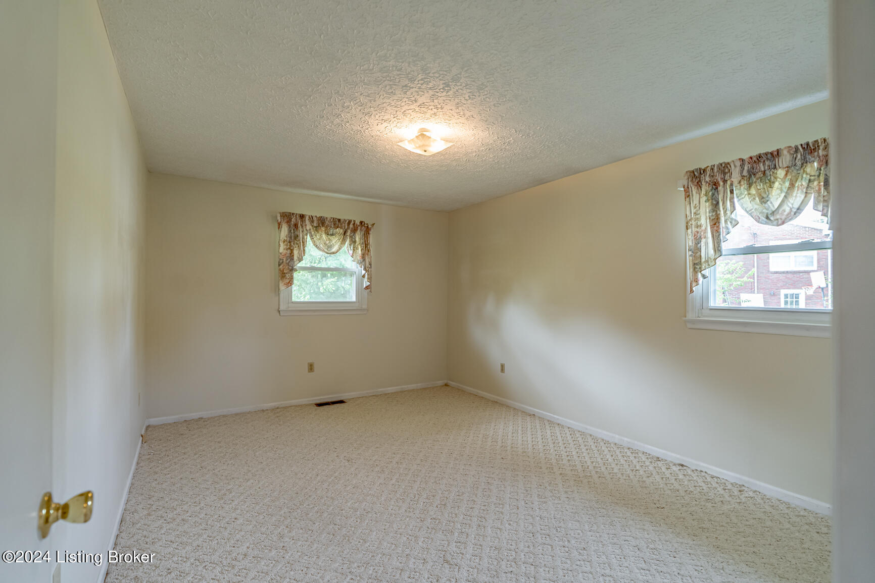 226 Shadyview Dr