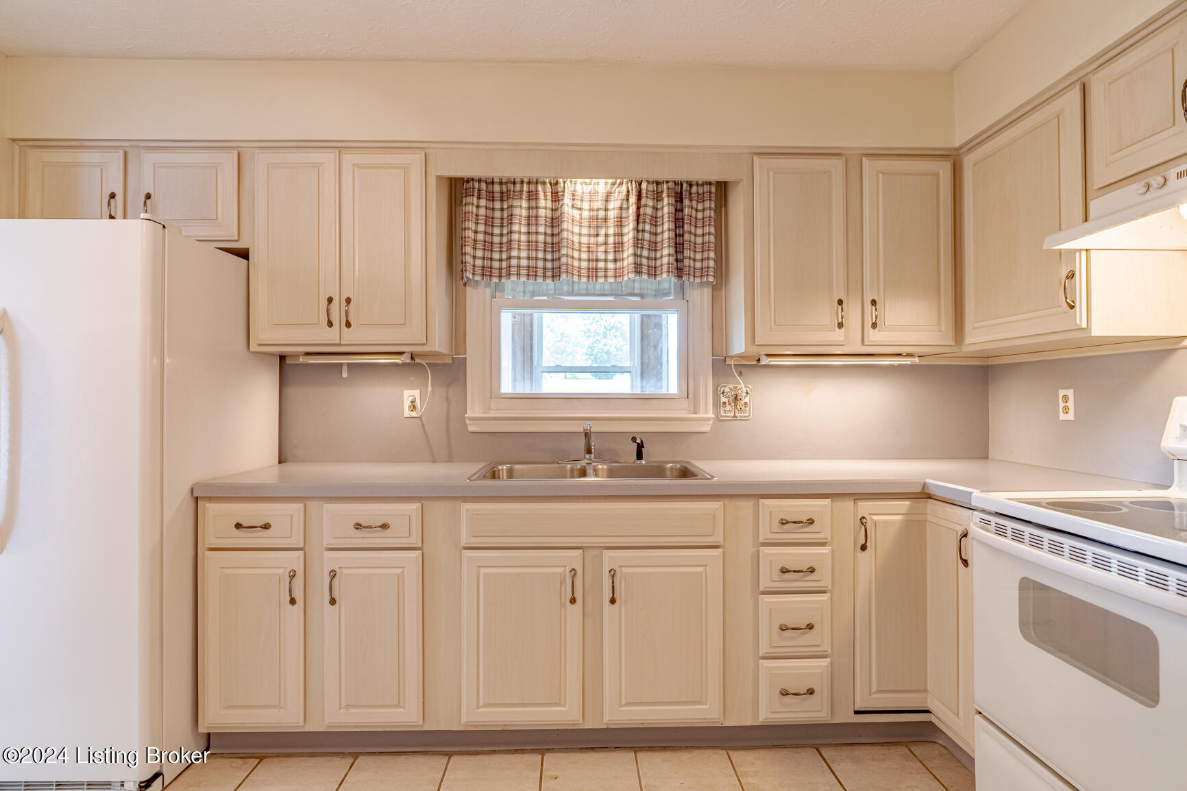 226 Shadyview Dr