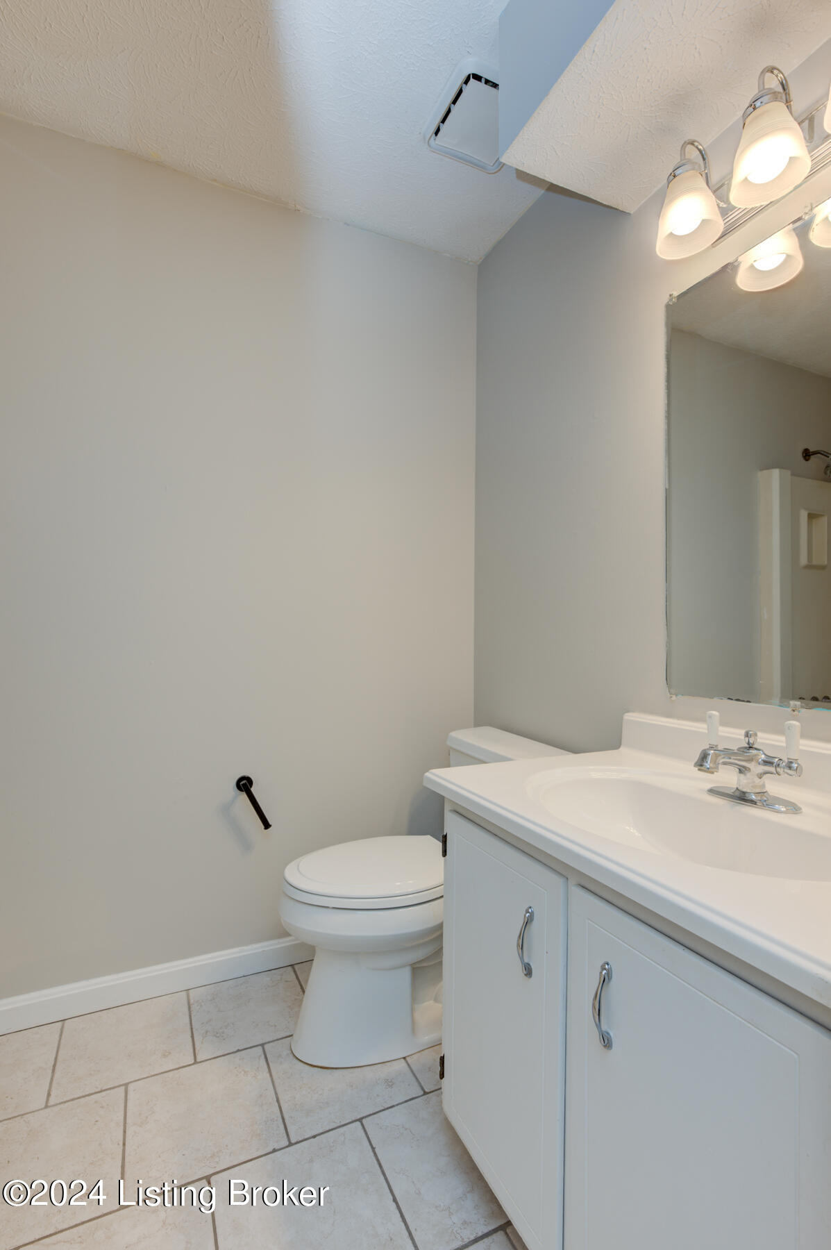 10402 Timberwood Cir