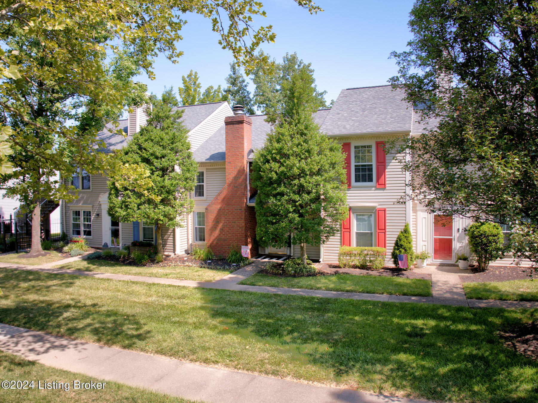 10402 Timberwood Cir