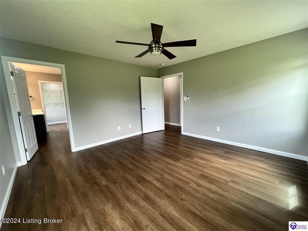 60 Albina Ct