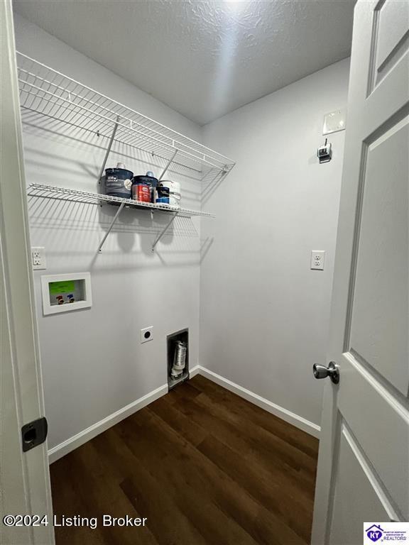 60 Albina Ct