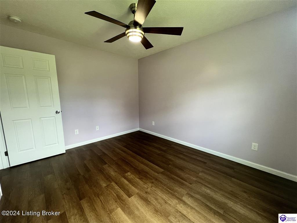 60 Albina Ct