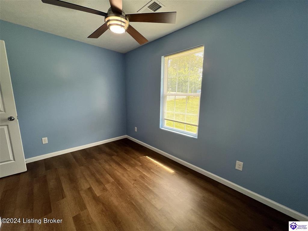 60 Albina Ct