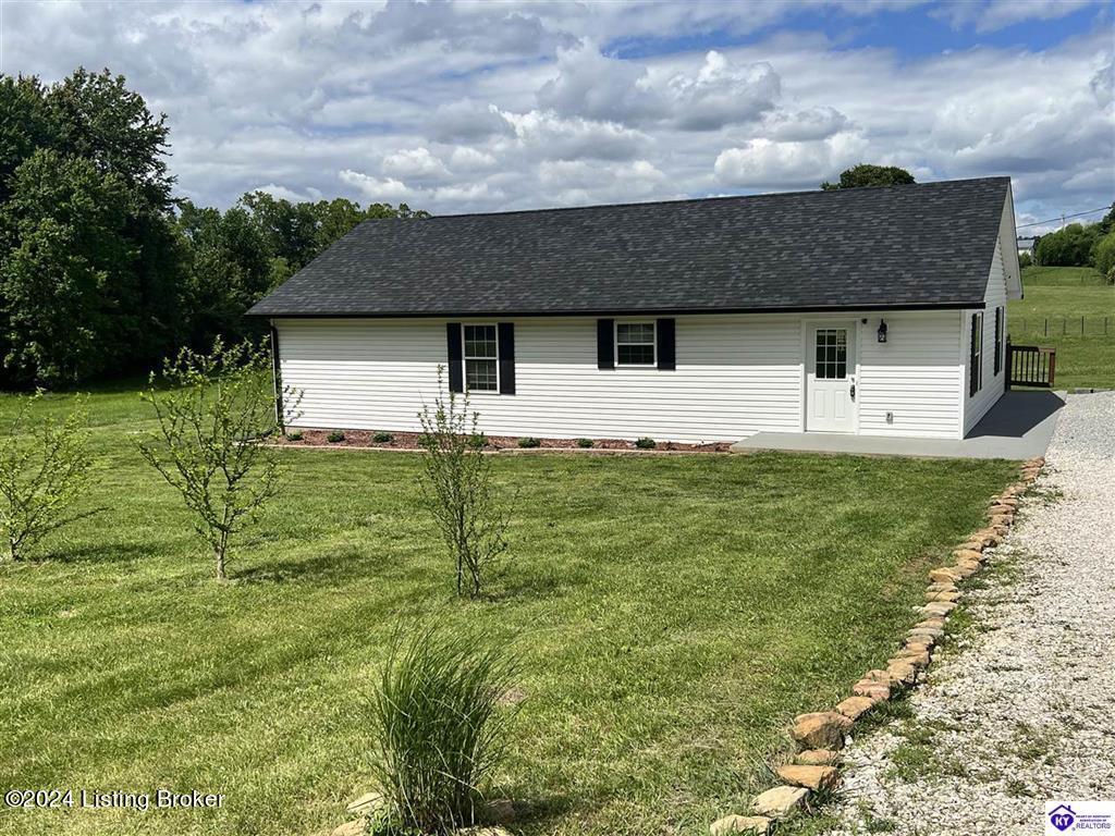 60 Albina Ct
