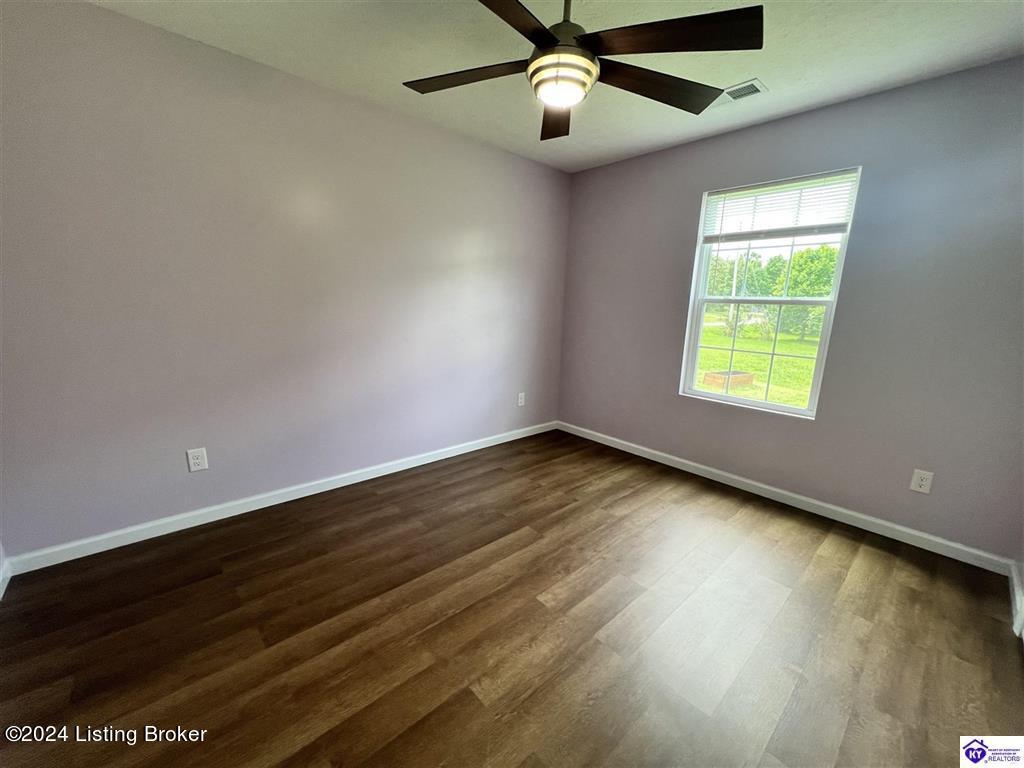 60 Albina Ct