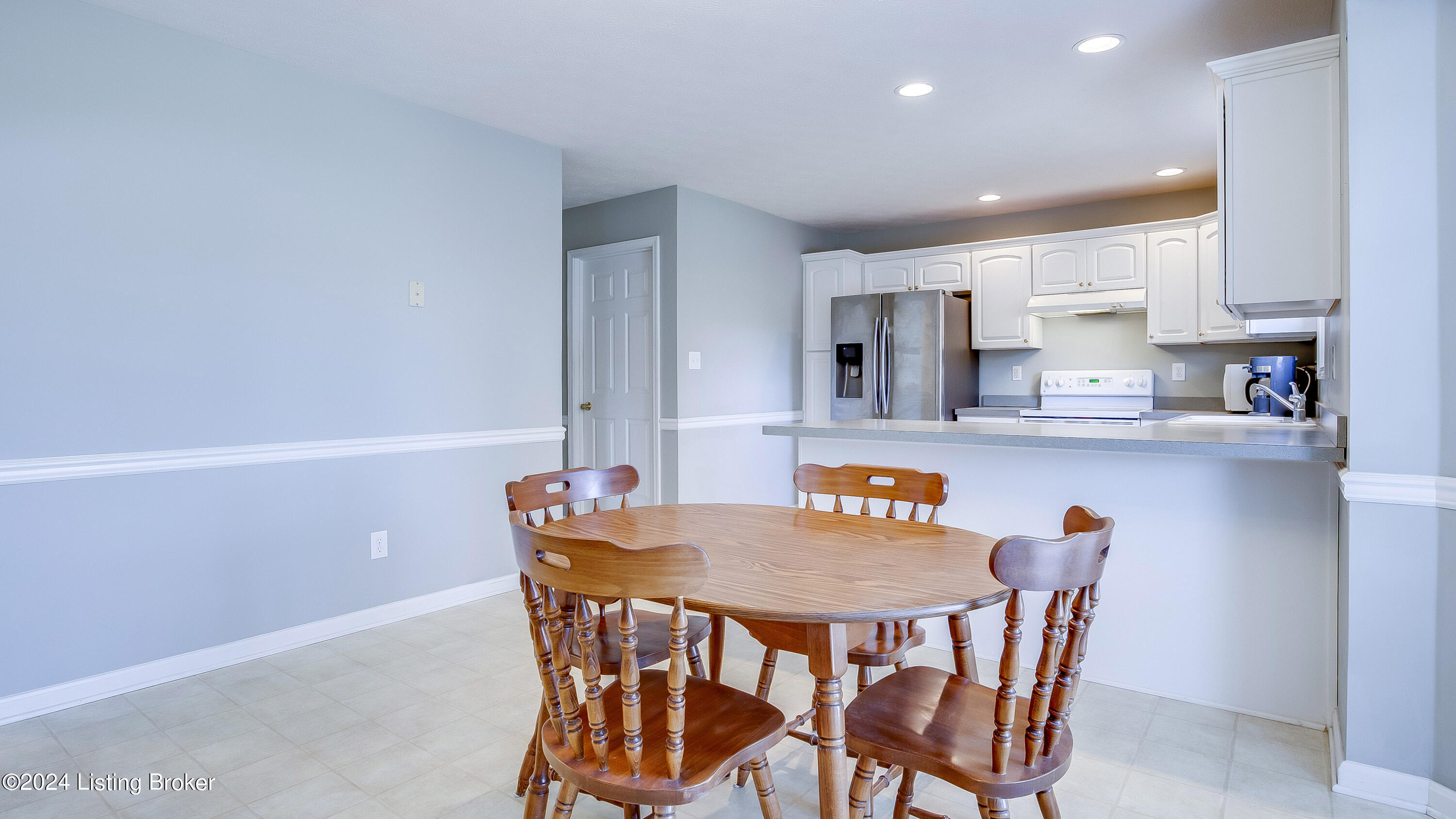 12910 Willow Forest Dr
