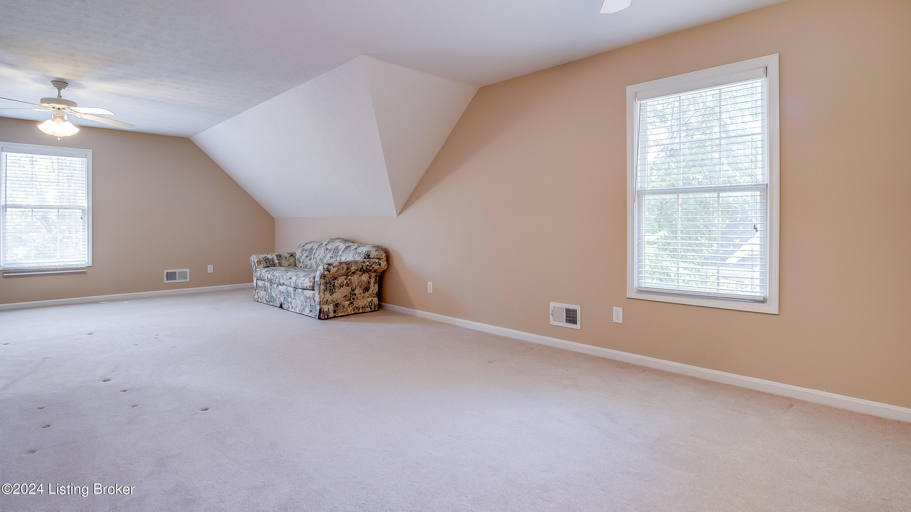 12910 Willow Forest Dr
