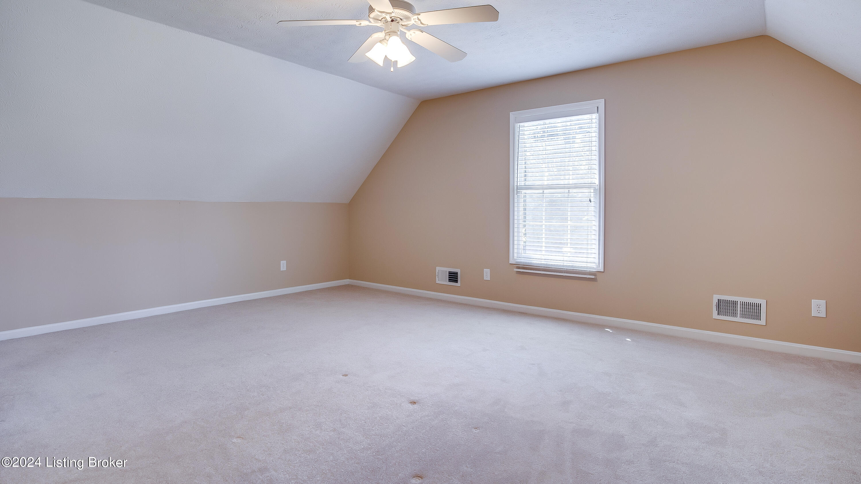 12910 Willow Forest Dr