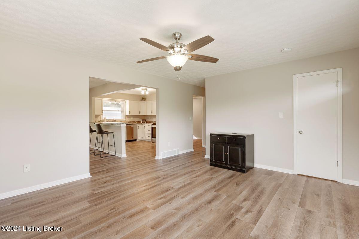 7021 Routt Rd