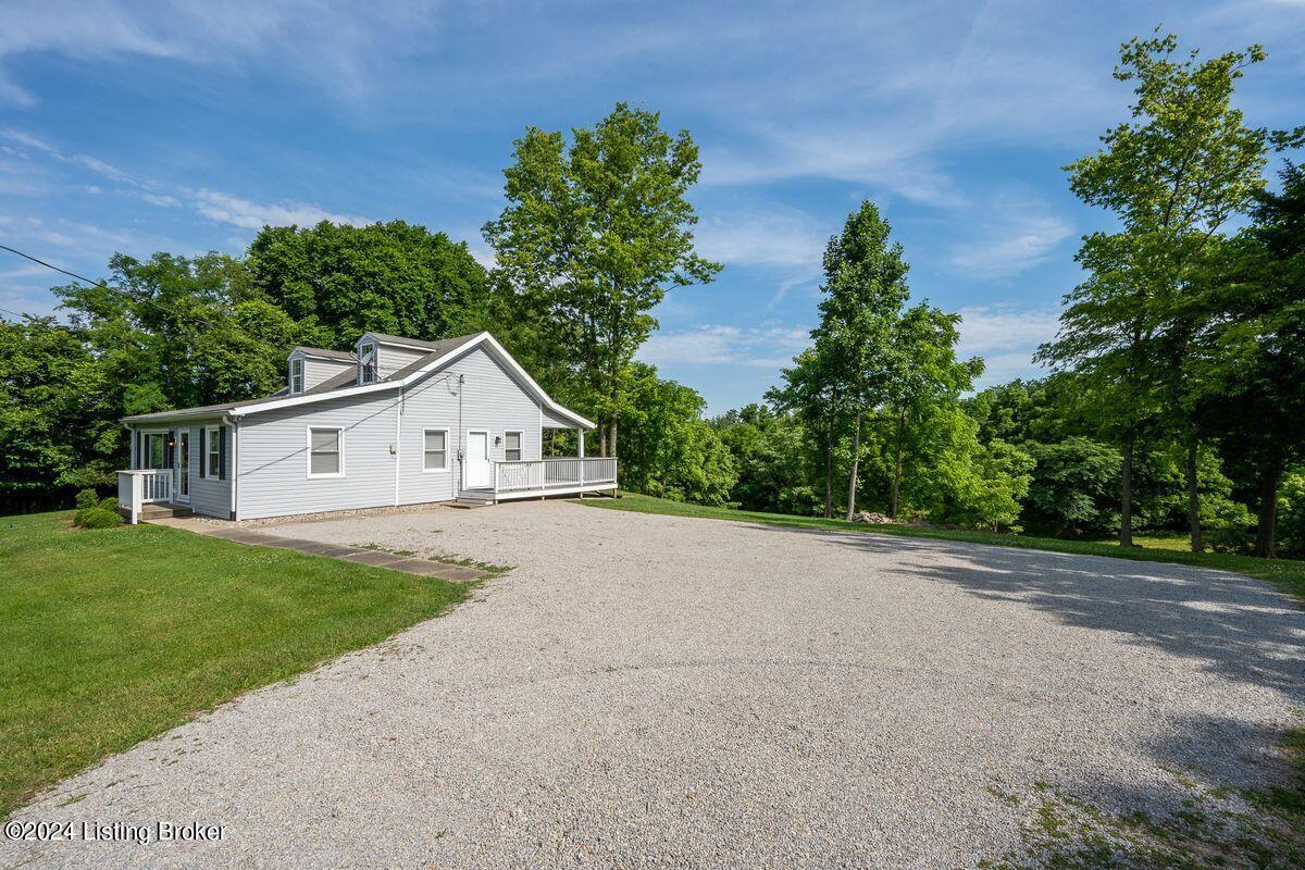 7021 Routt Rd