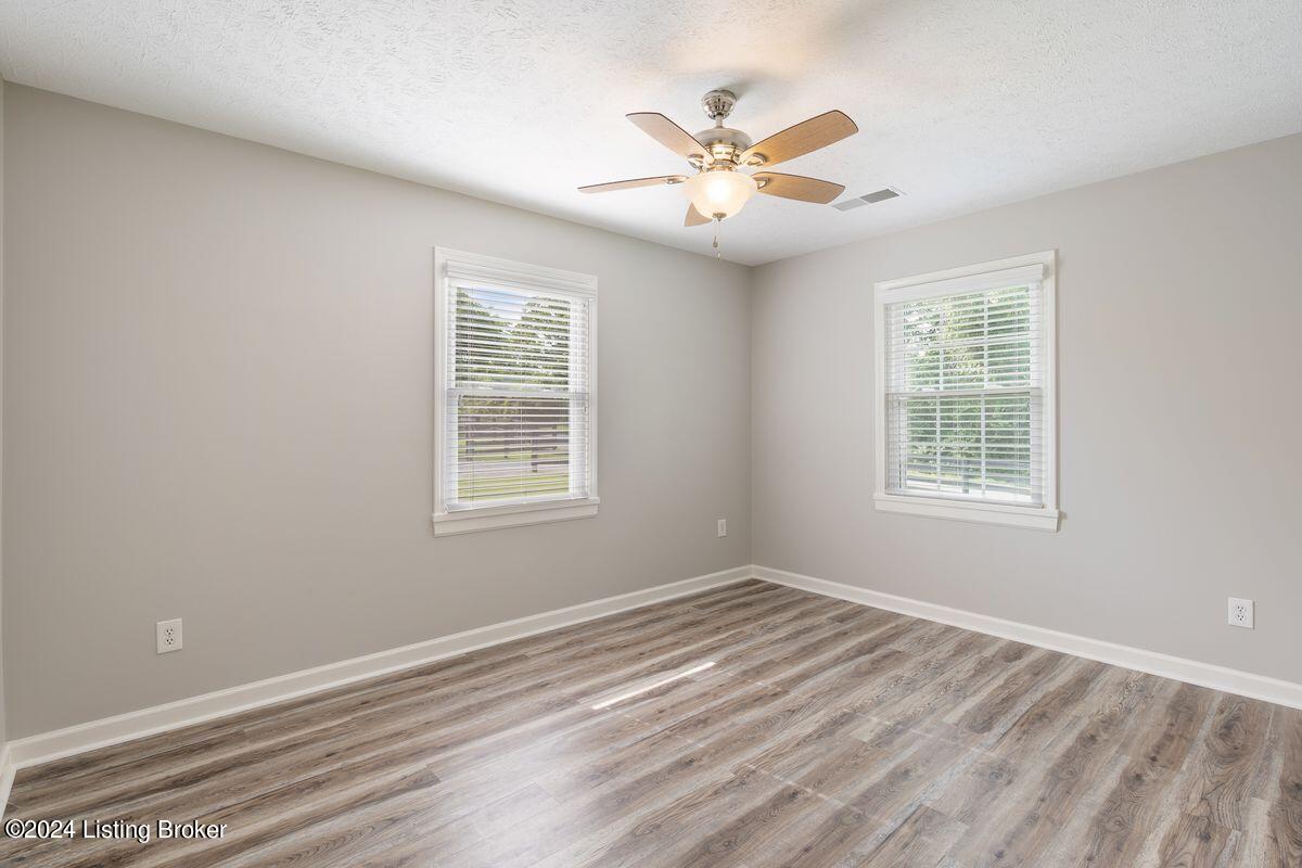 7021 Routt Rd