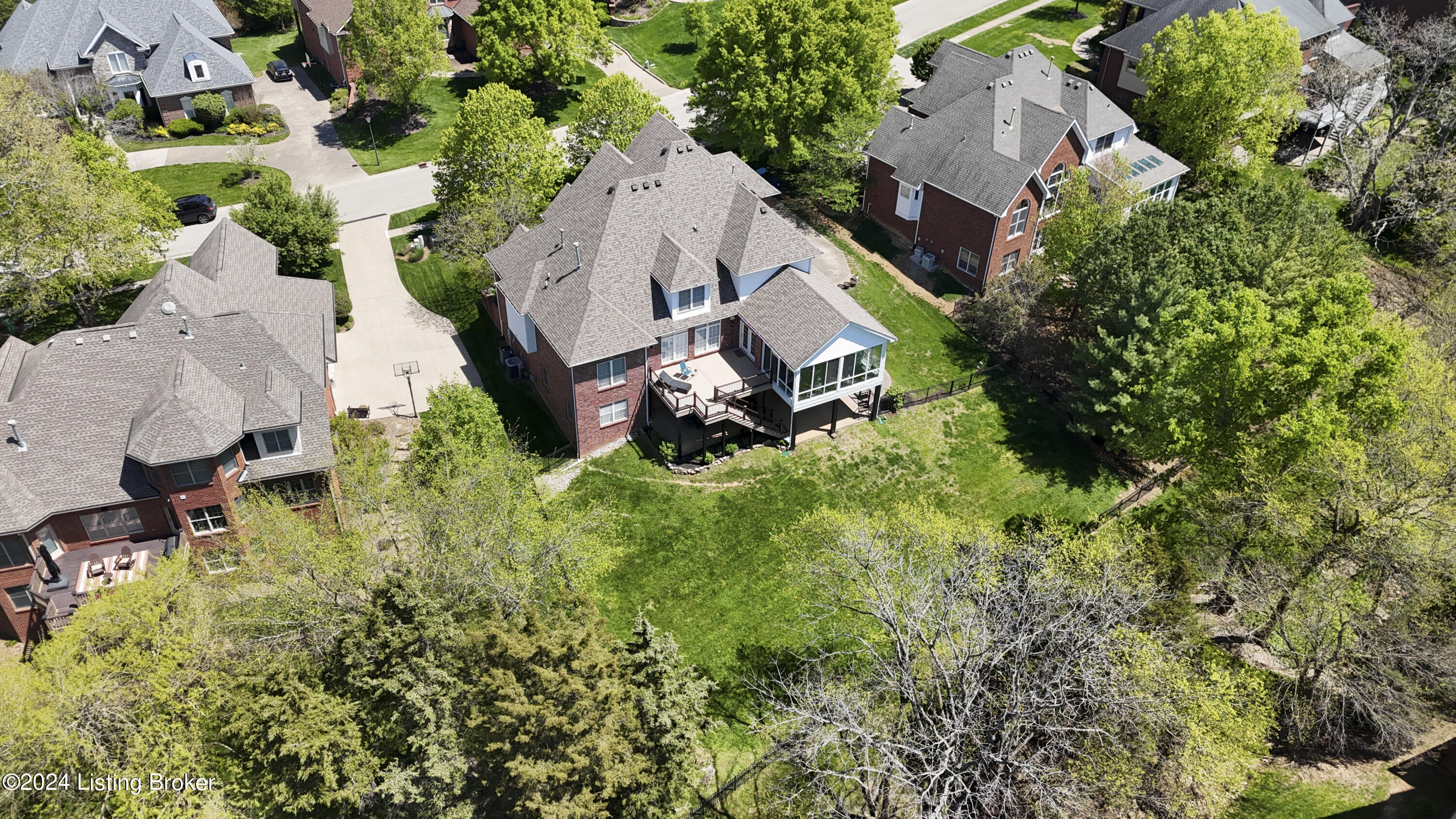 18512 Longview Park Ln