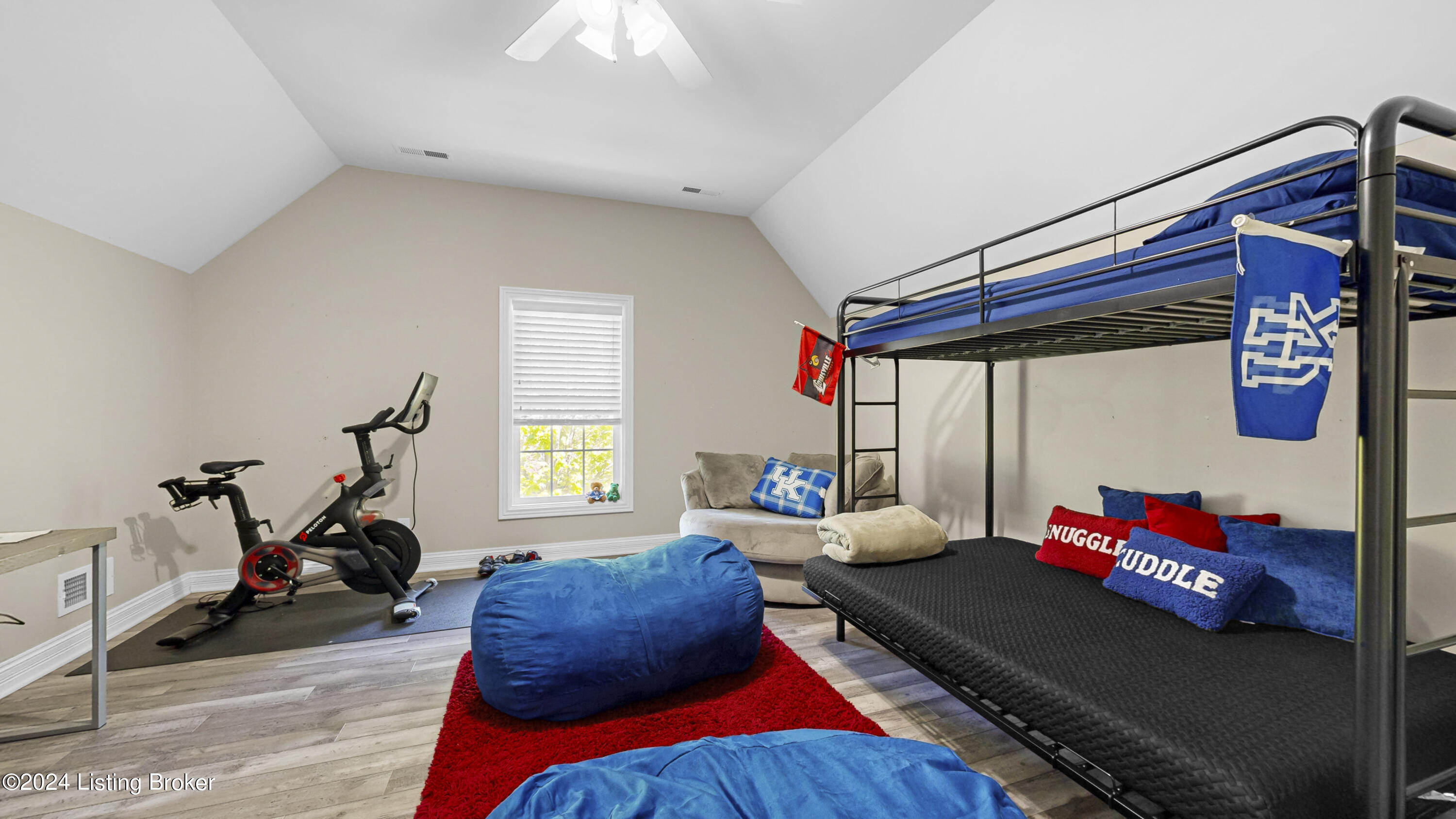 18512 Longview Park Ln