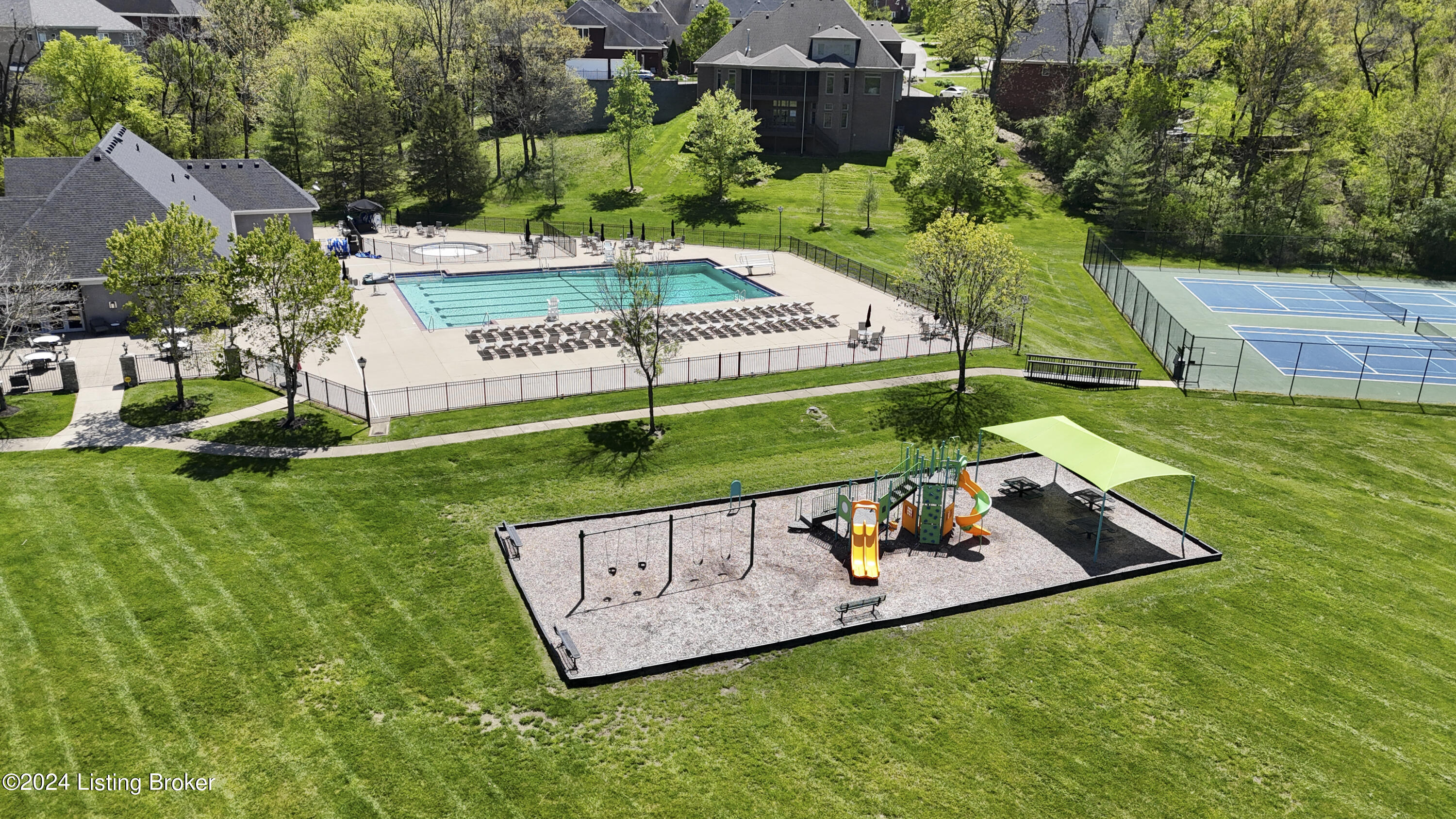 18512 Longview Park Ln