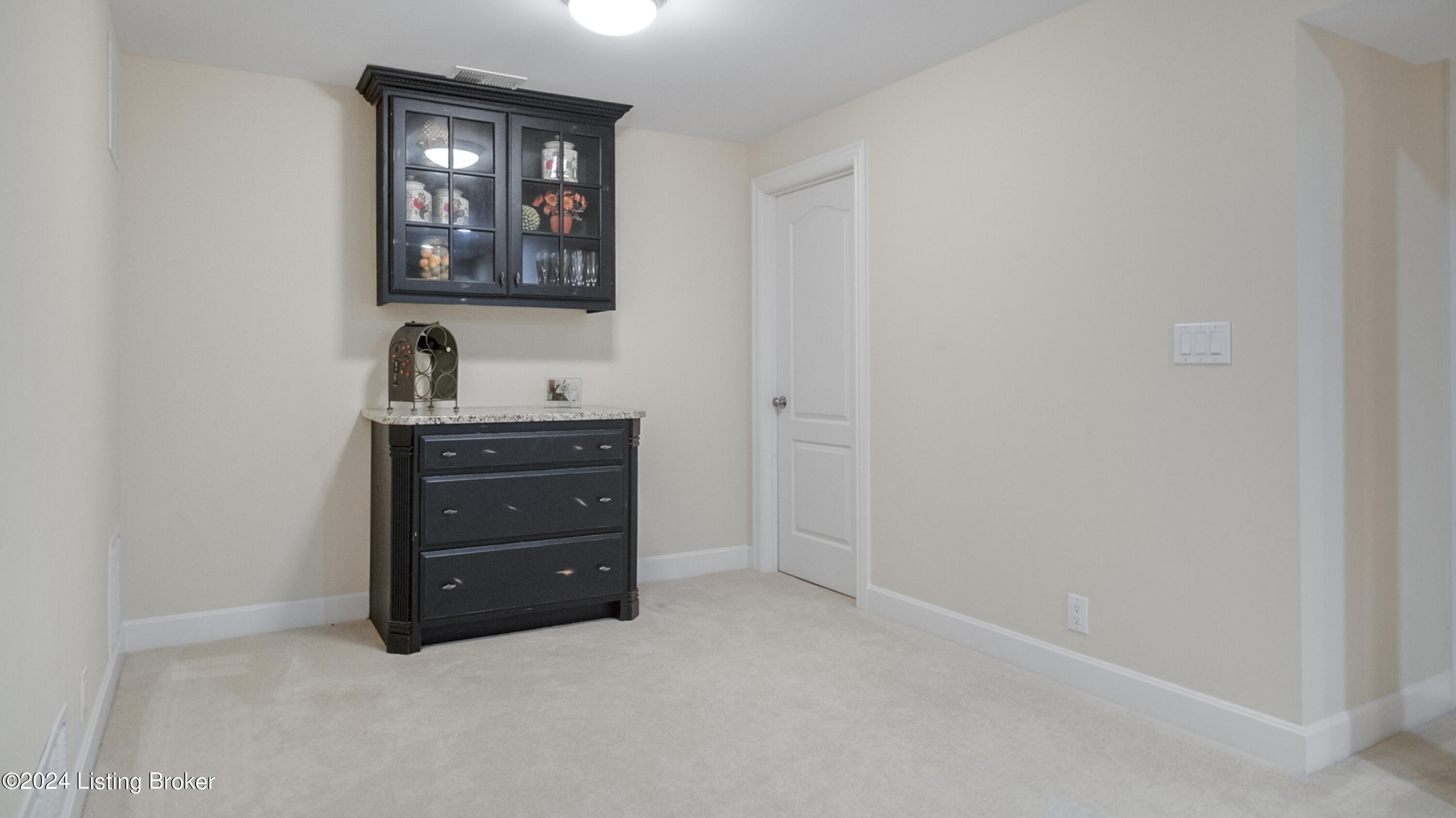 15112 Meadow Farms Ct