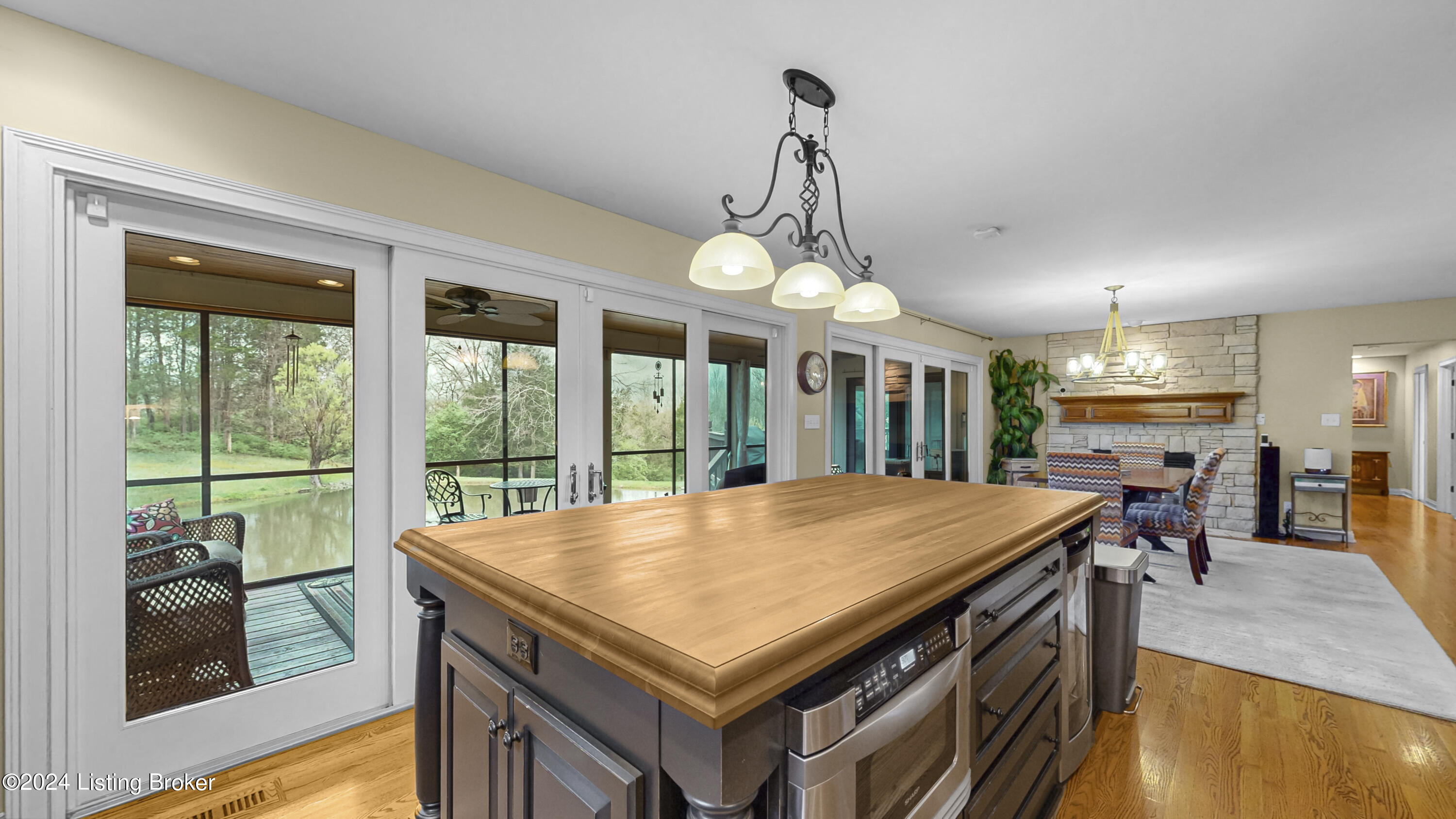 1922 Johnson Rd