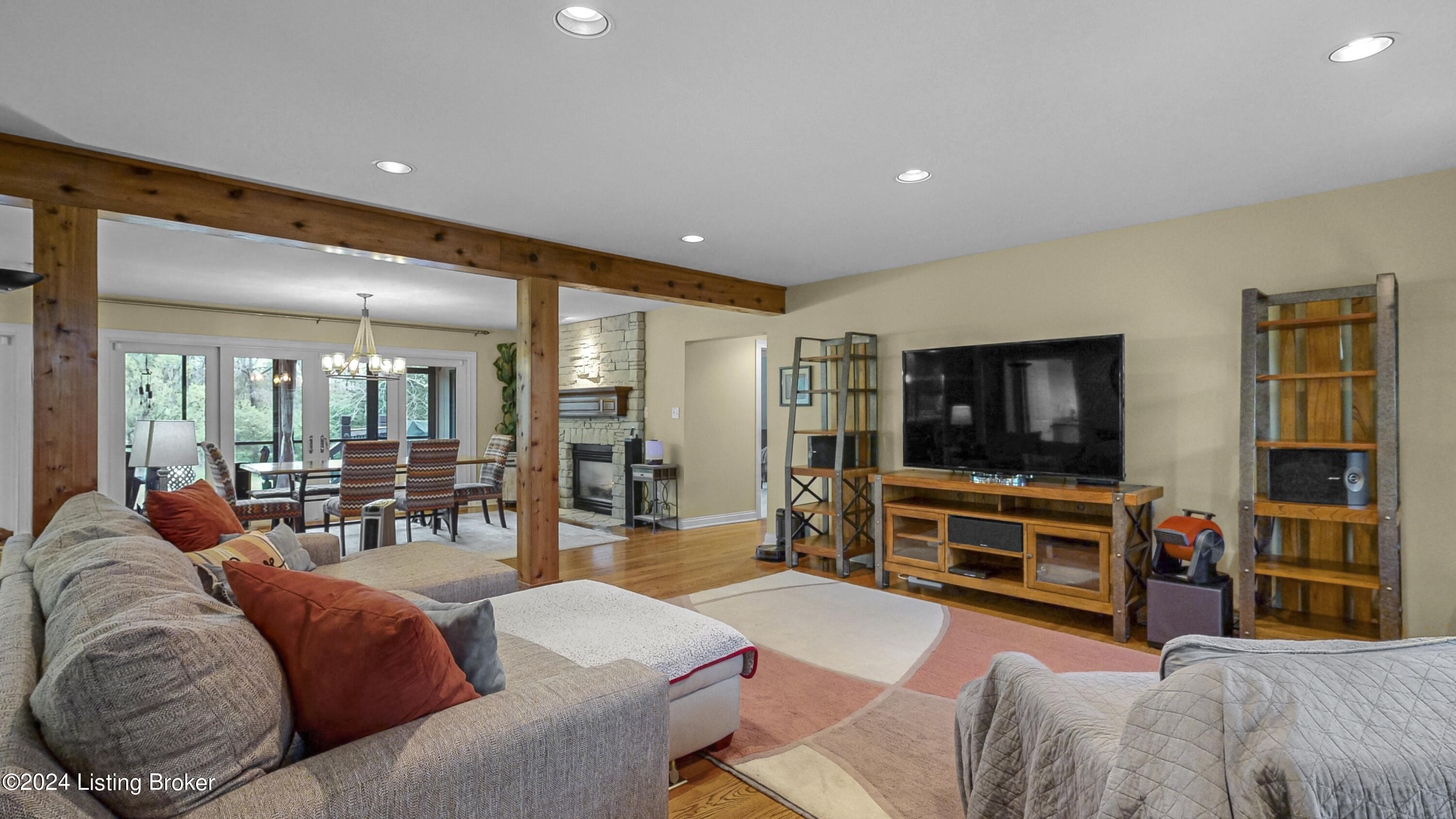 1922 Johnson Rd