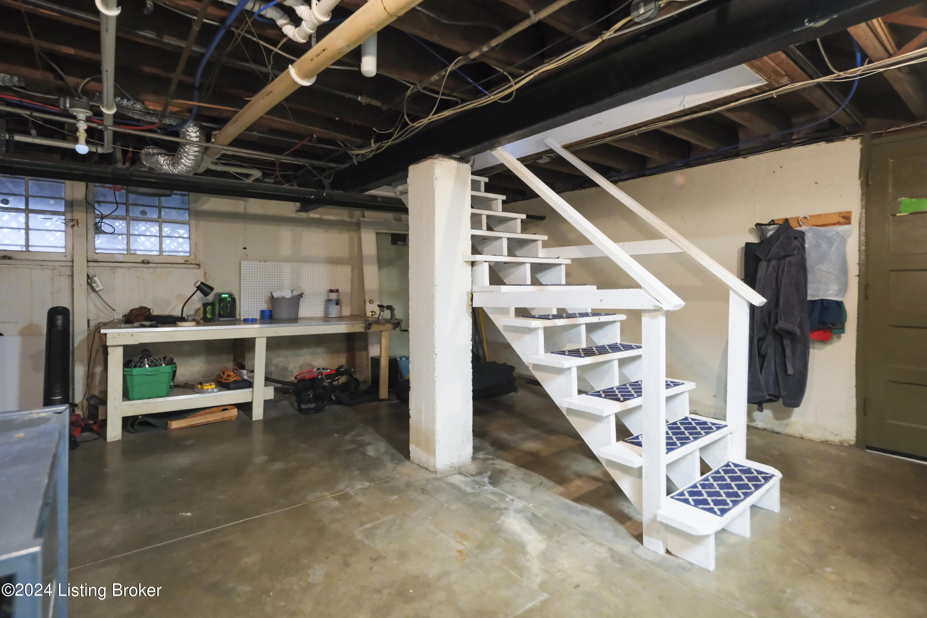 1412 Goddard Ave