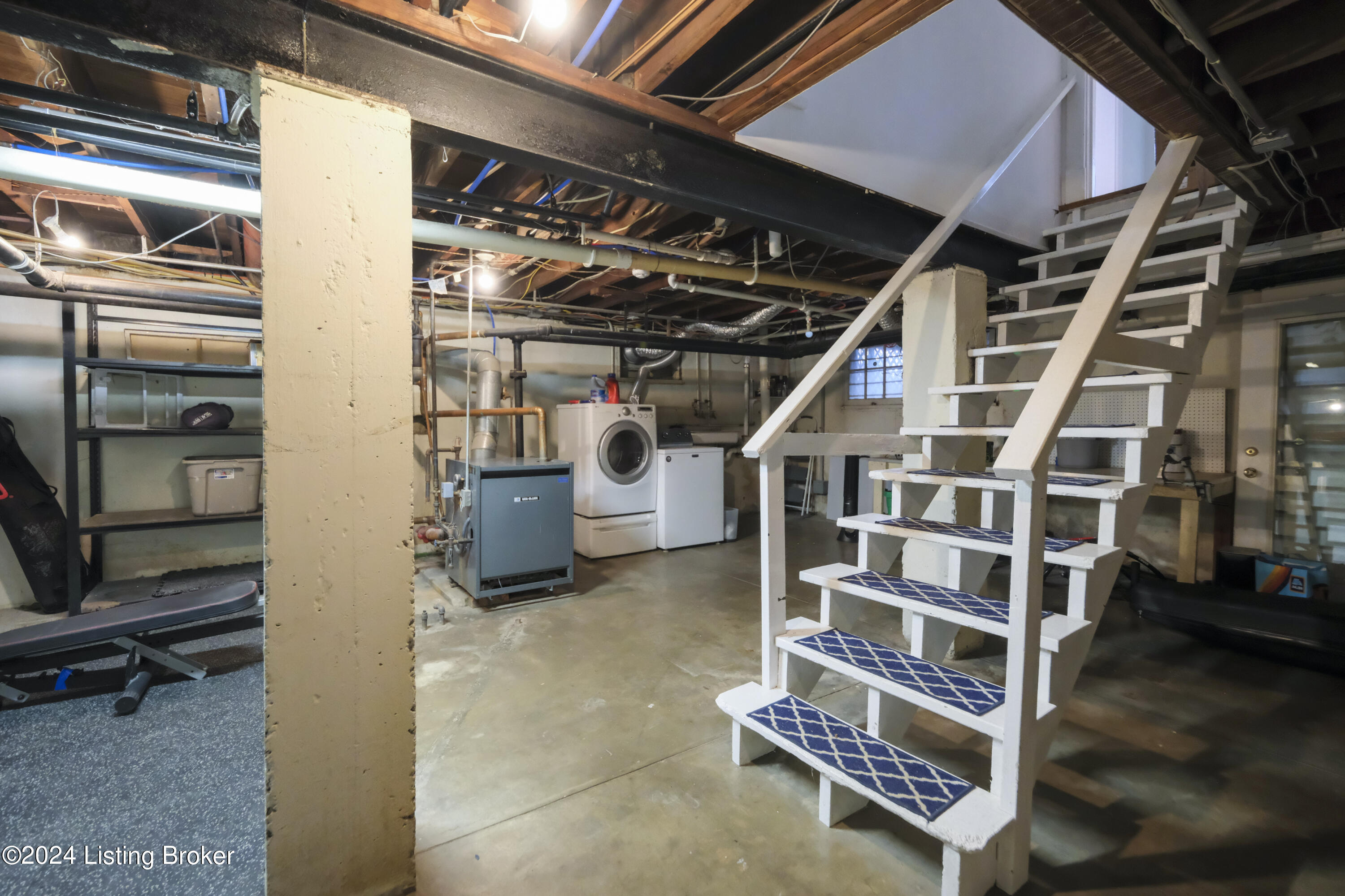 1412 Goddard Ave