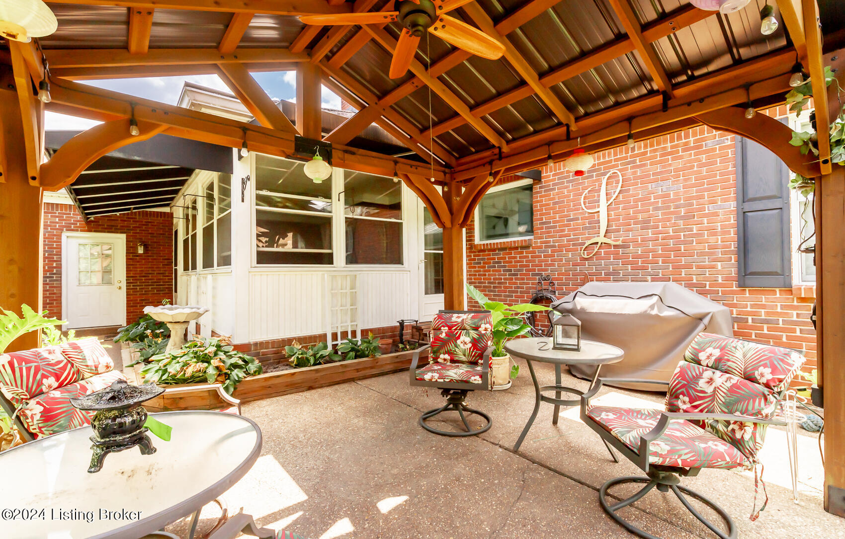 7811 Hall Farm Dr