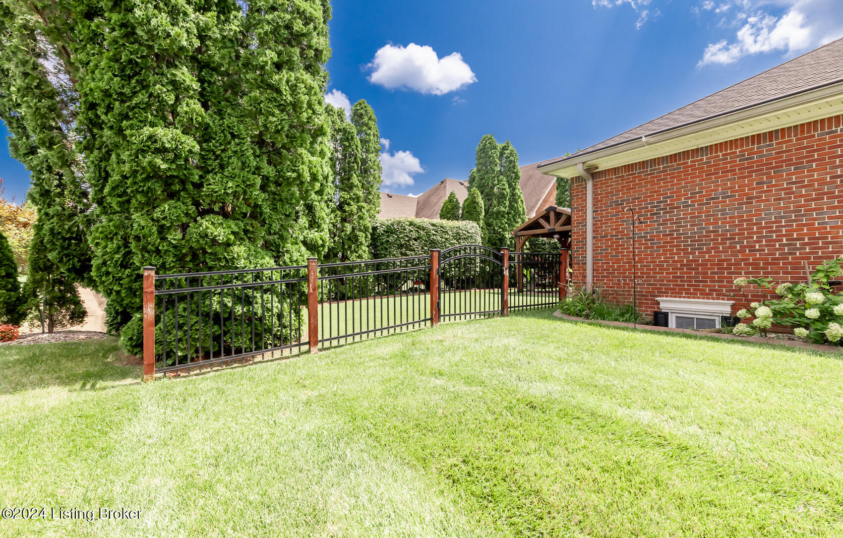 7811 Hall Farm Dr