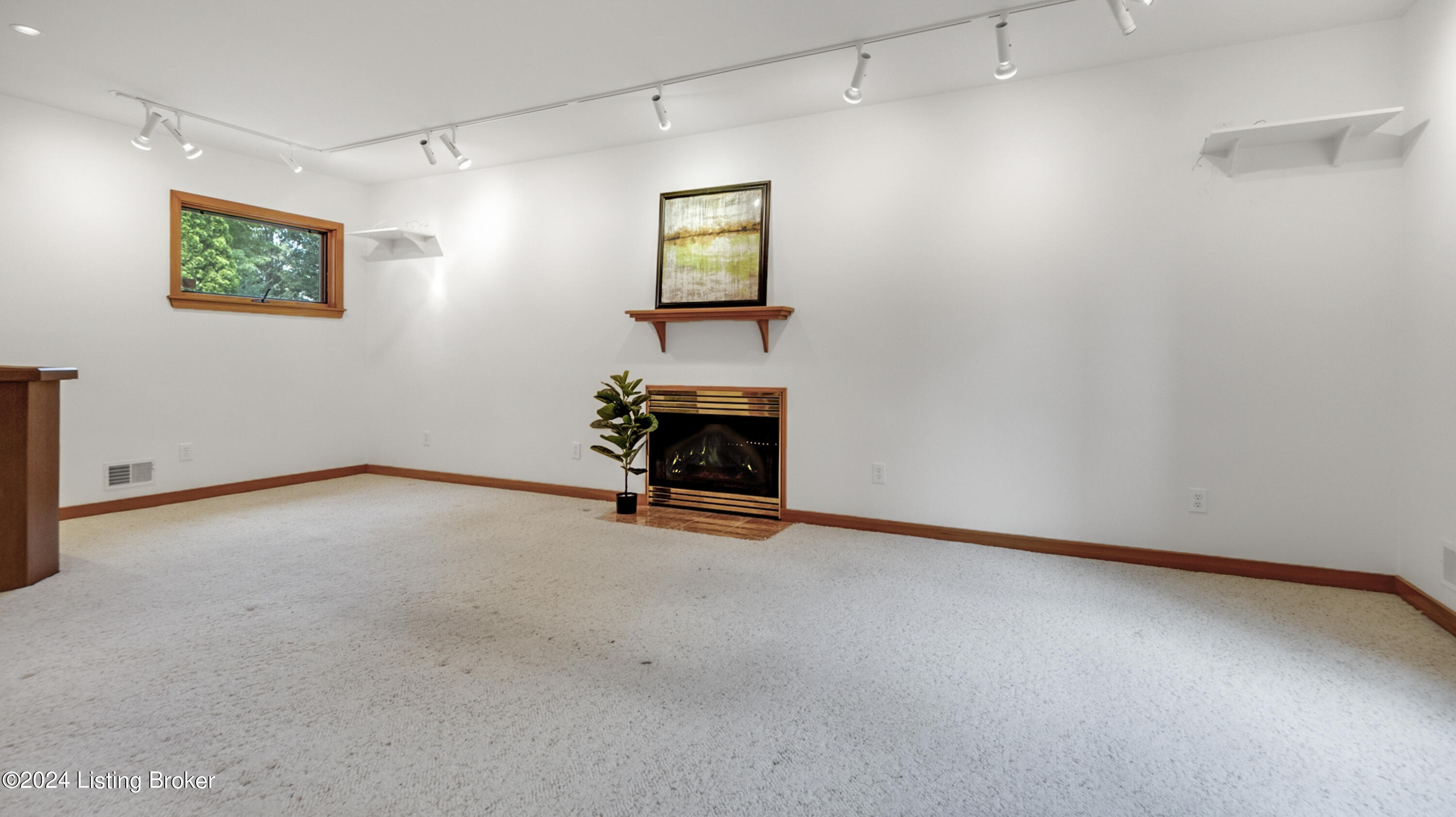 2608 Ballantrae Cir
