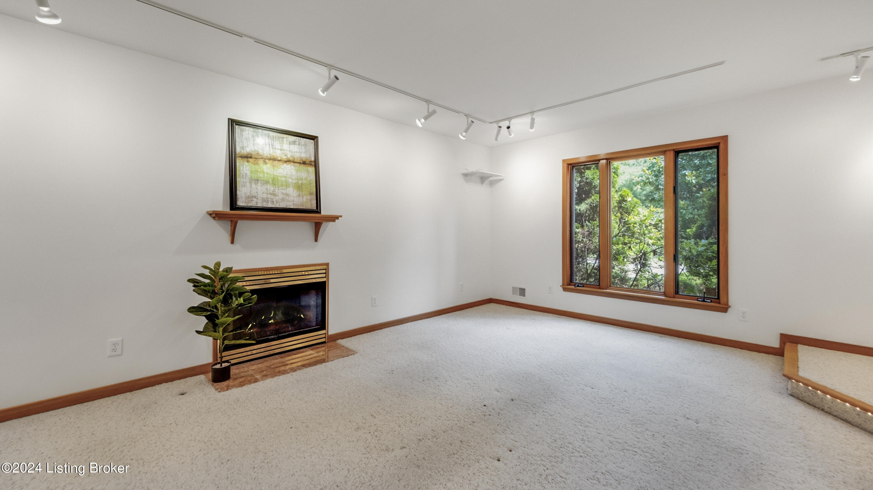 2608 Ballantrae Cir