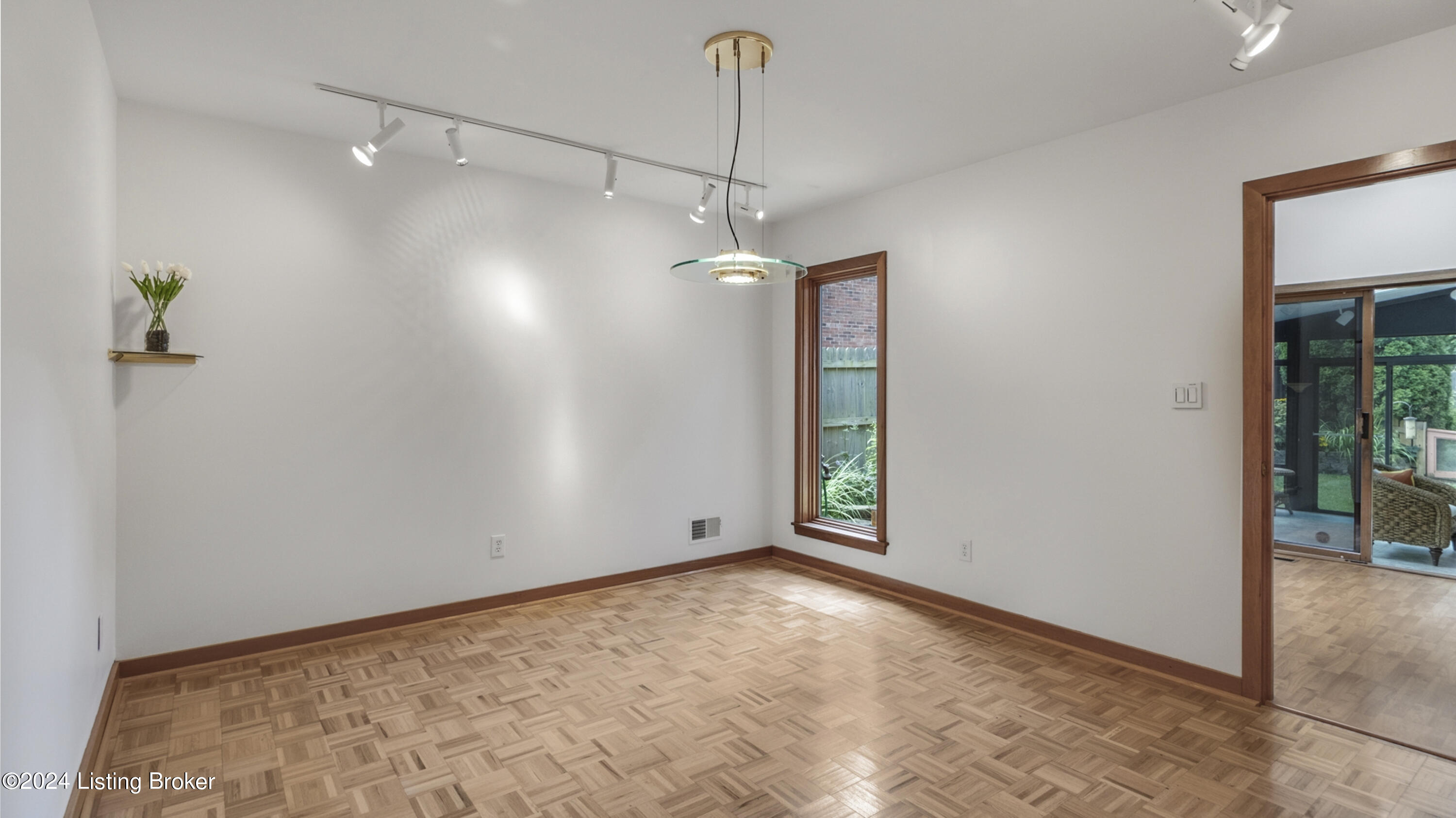 2608 Ballantrae Cir