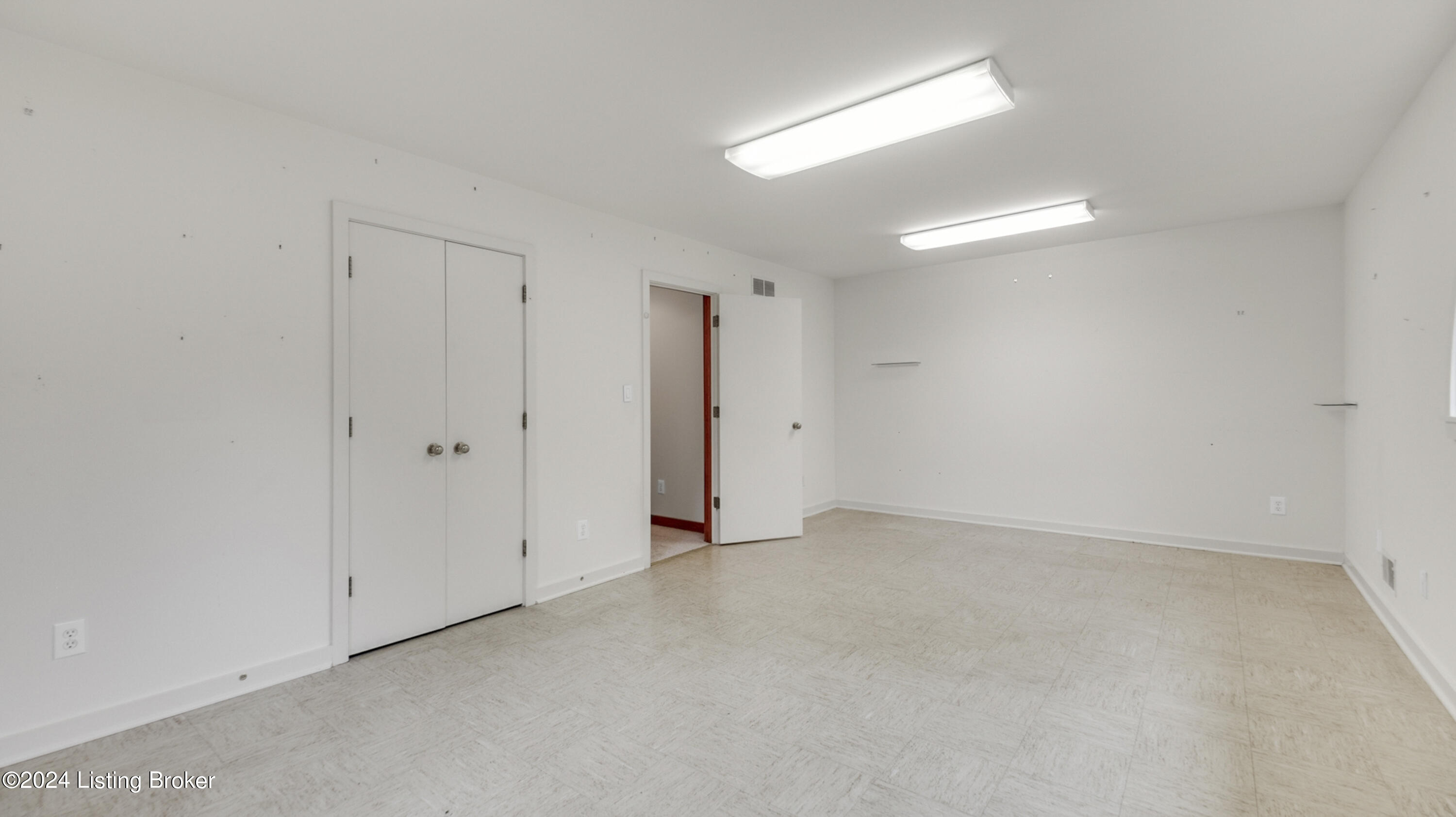 2608 Ballantrae Cir