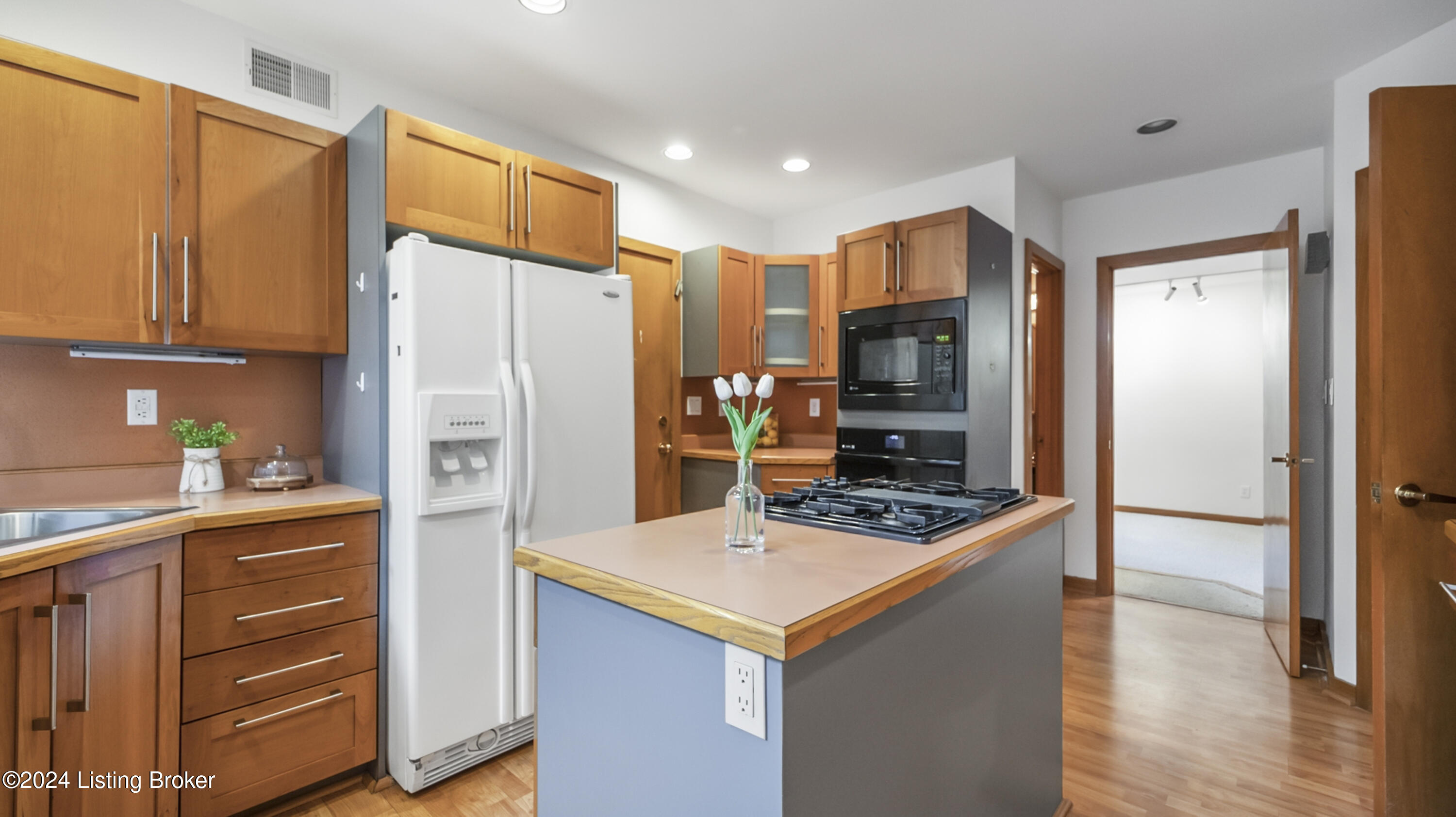 2608 Ballantrae Cir