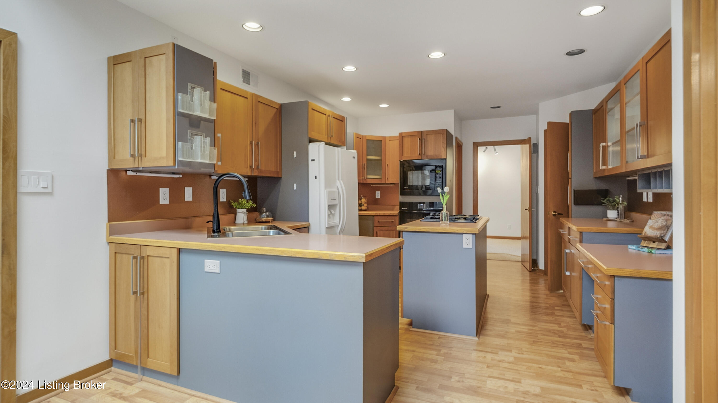 2608 Ballantrae Cir