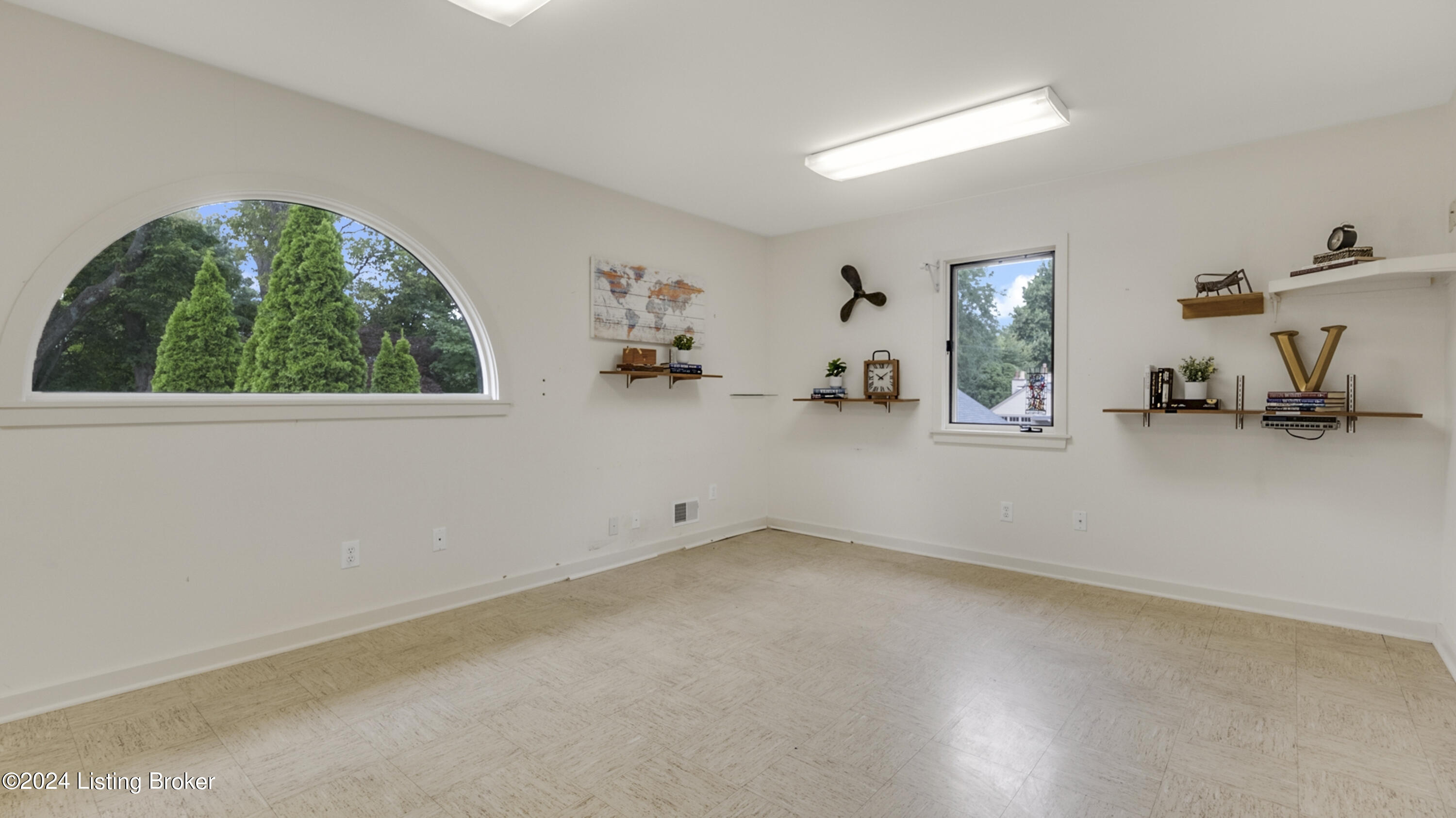2608 Ballantrae Cir