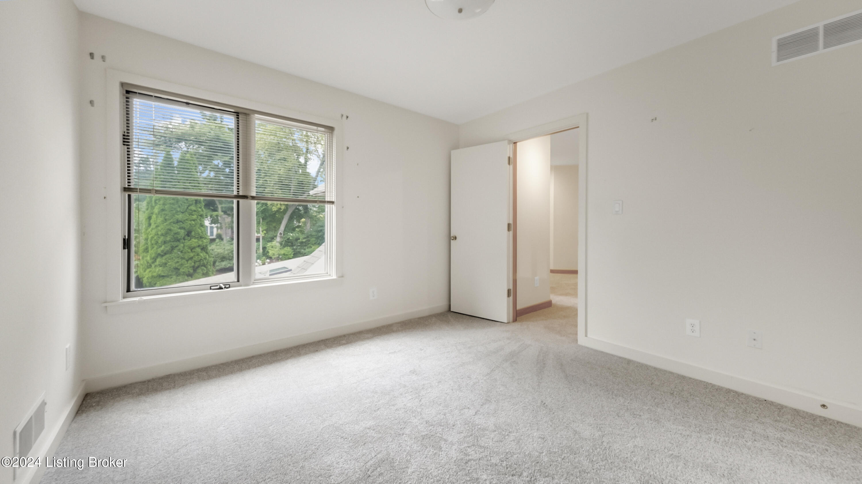 2608 Ballantrae Cir