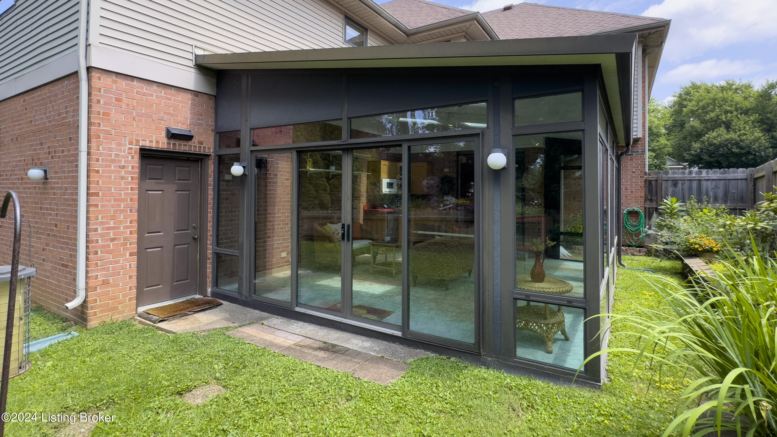 2608 Ballantrae Cir
