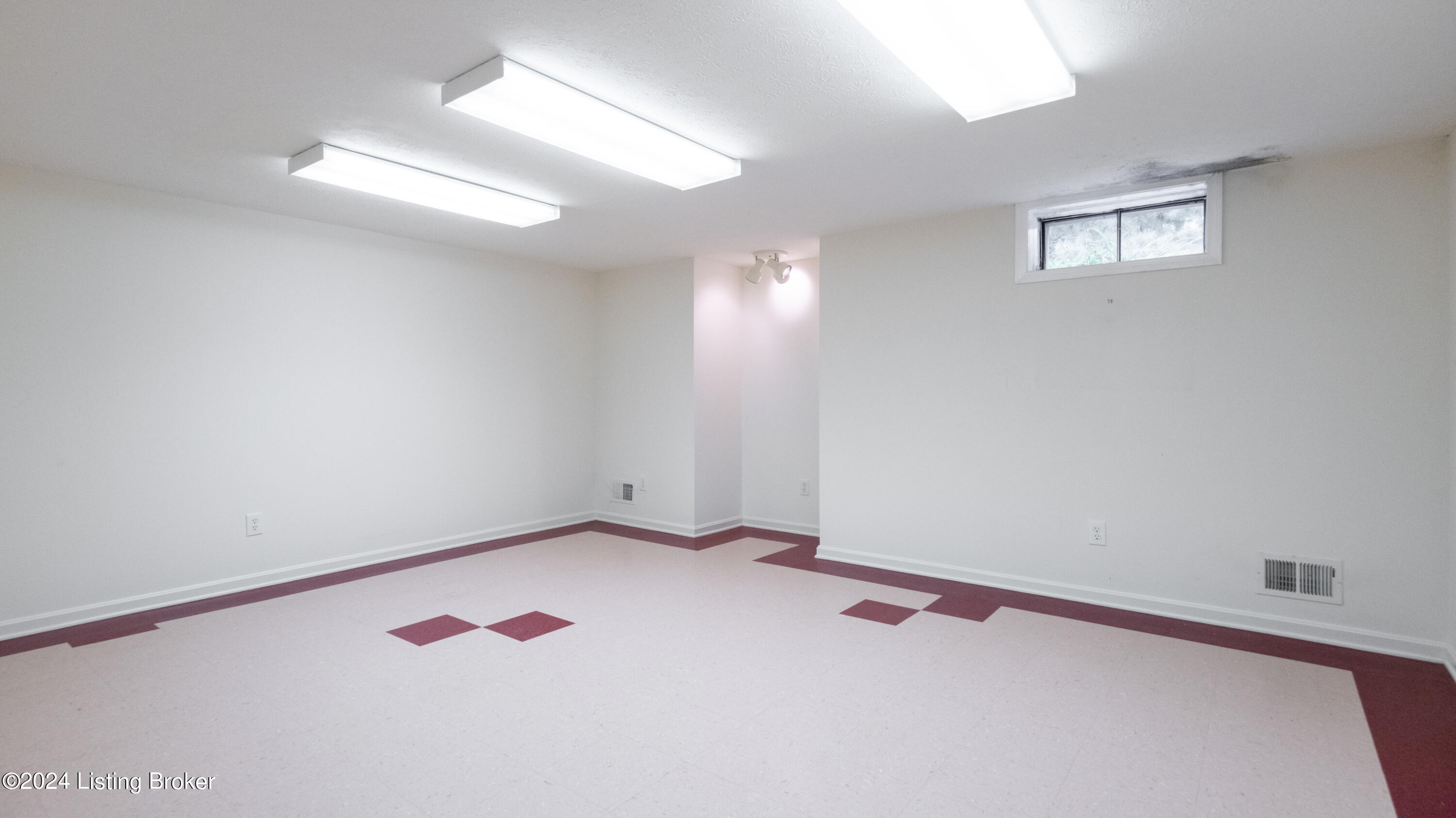 2608 Ballantrae Cir