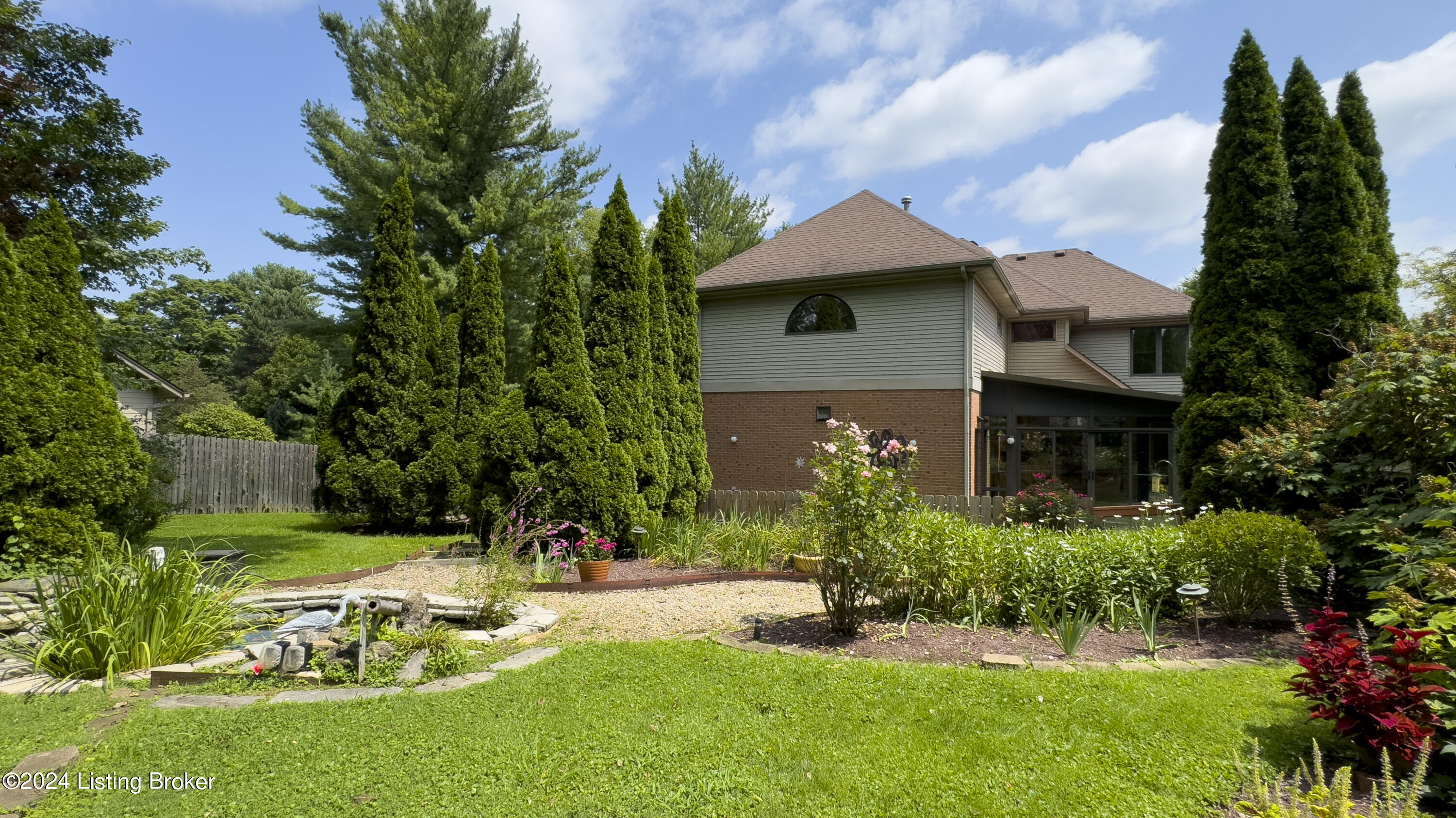 2608 Ballantrae Cir