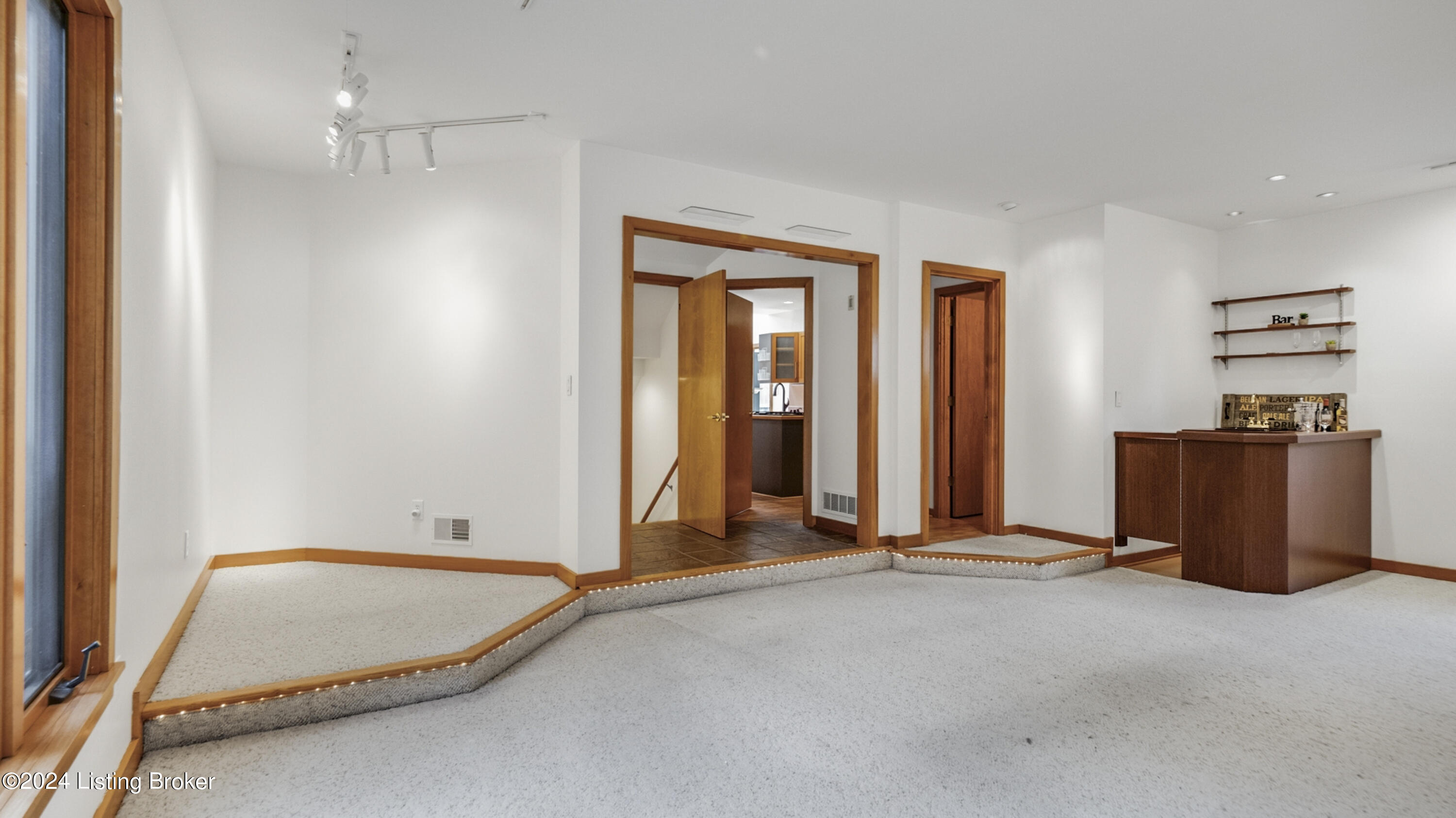 2608 Ballantrae Cir