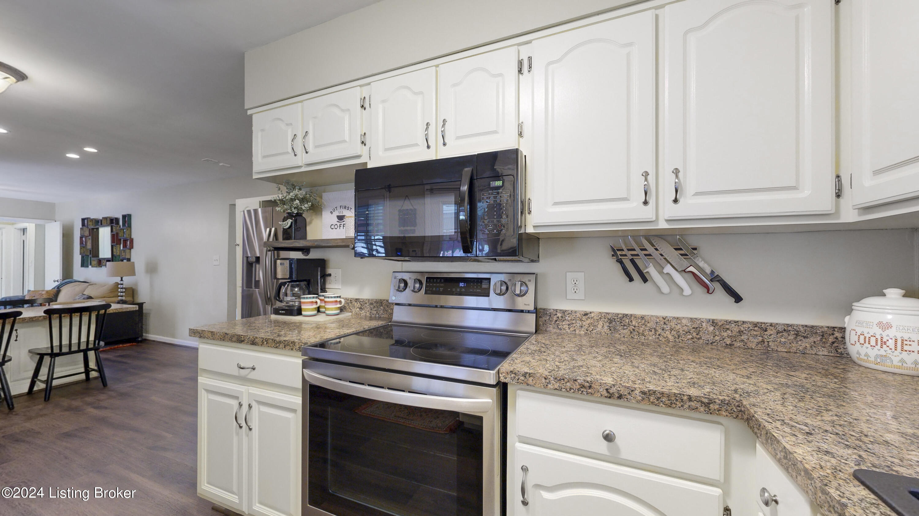 36 Narwood Dr