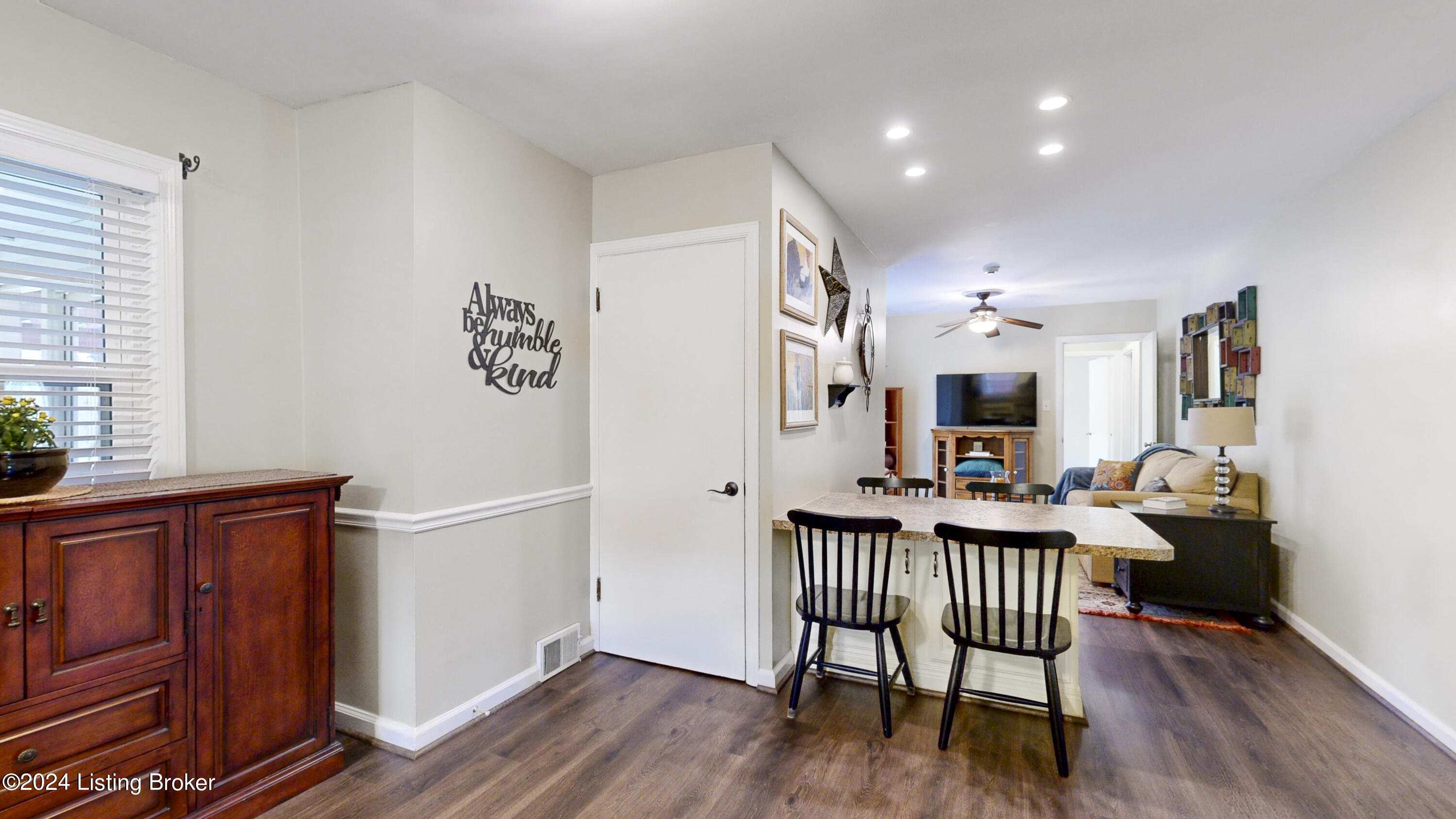 36 Narwood Dr