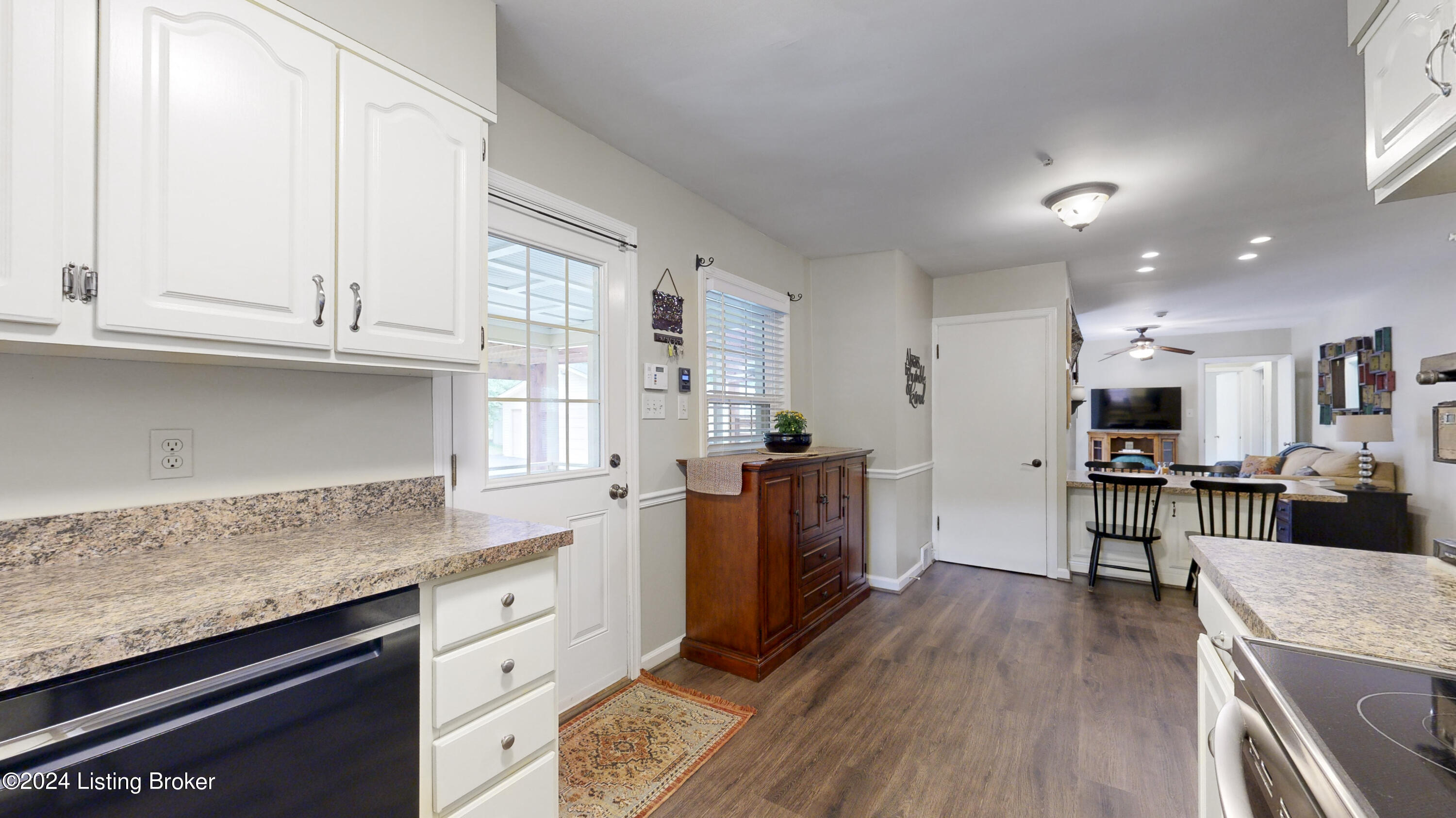 36 Narwood Dr