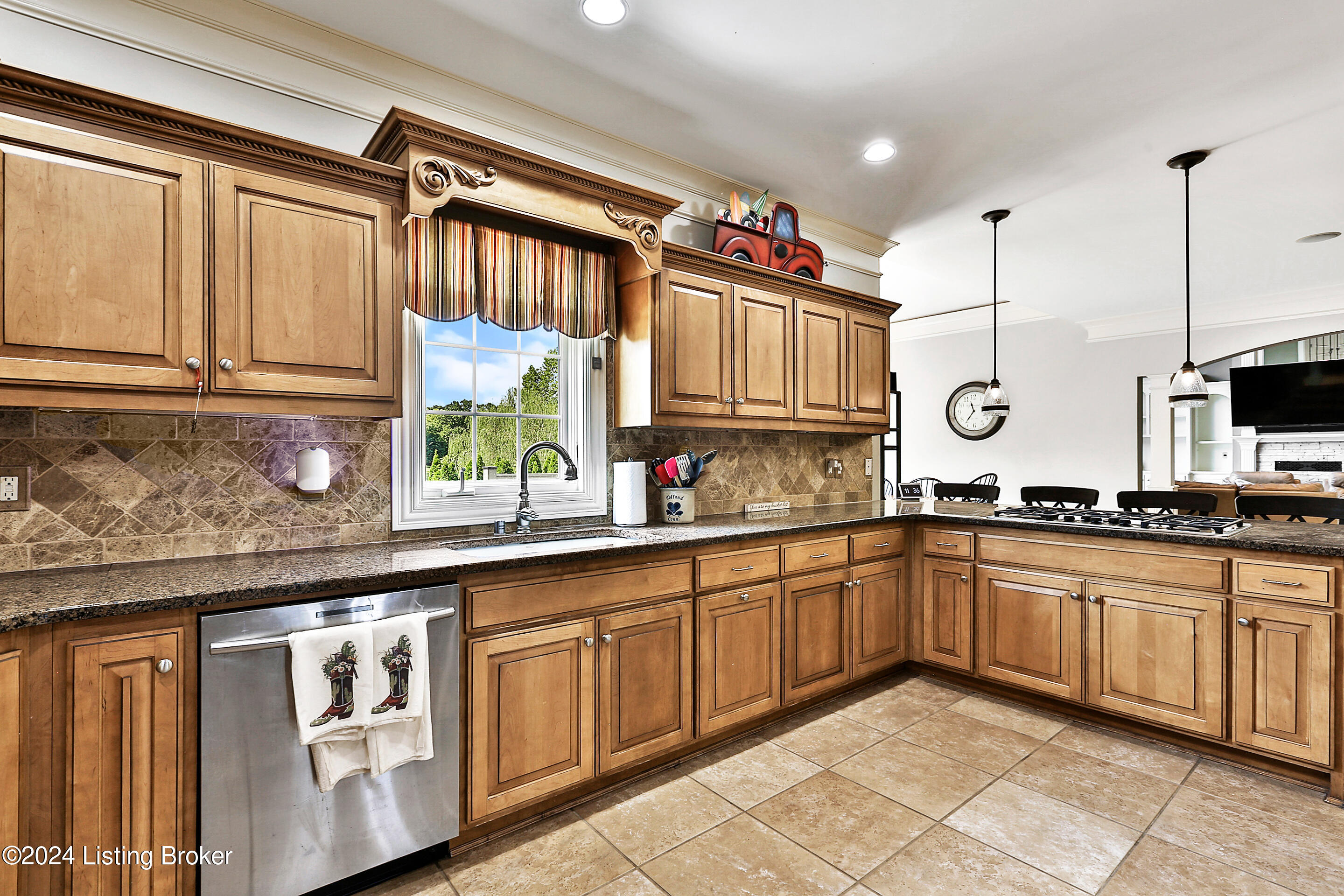 15804 Crystal Valley Way