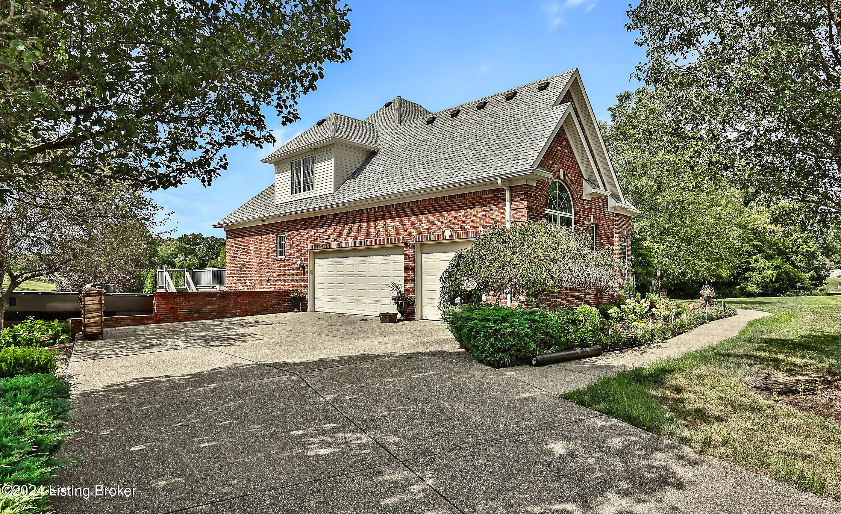 15804 Crystal Valley Way