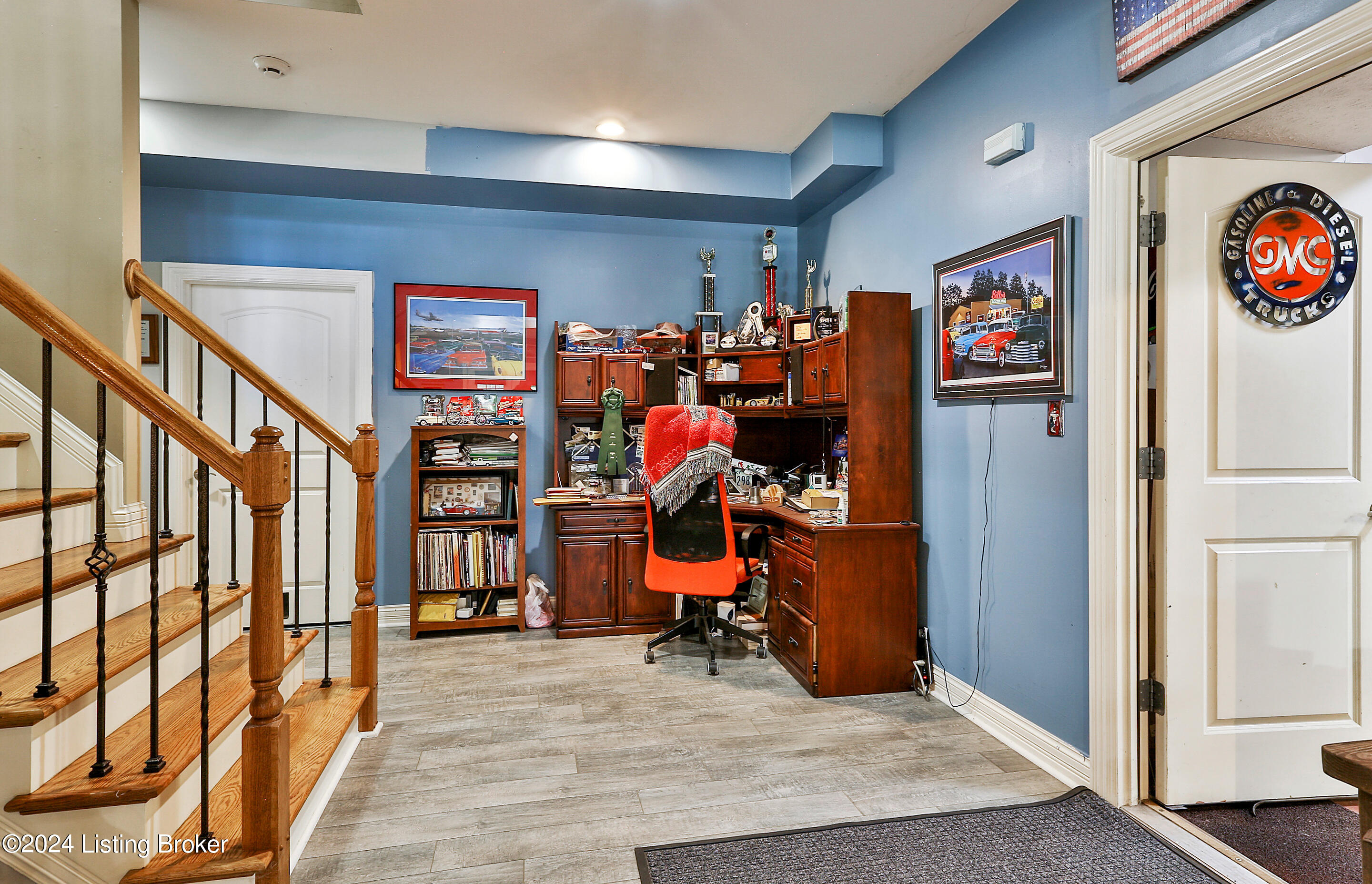 15804 Crystal Valley Way